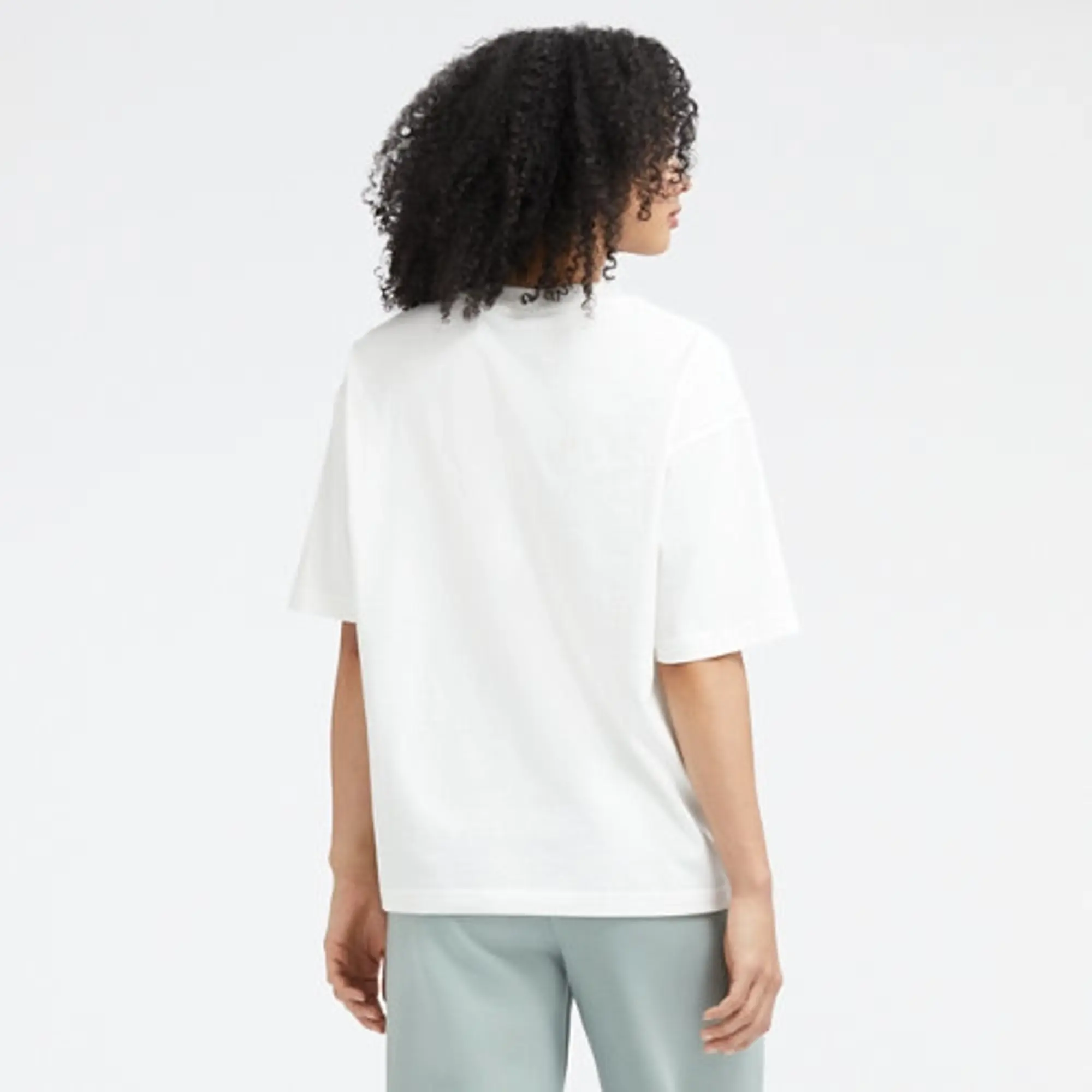 New Balance Women's Linear Heritage Jersey Oversized T-Shirt in White Cotton Jersey