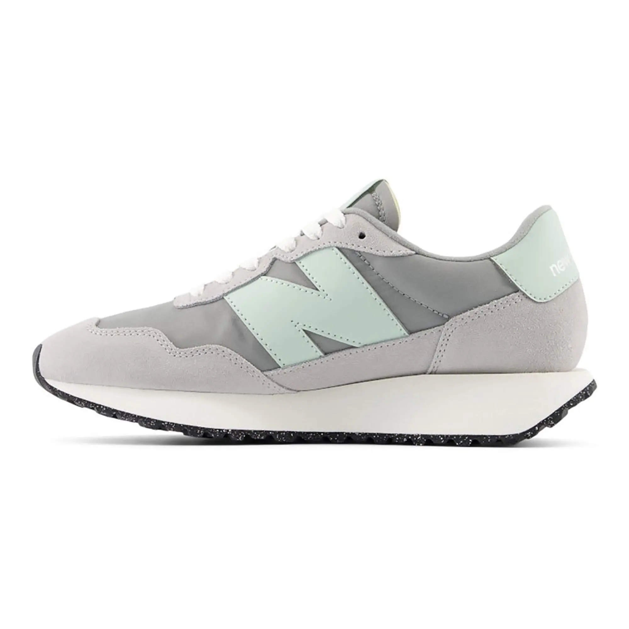 New Balance 237 Trainers
