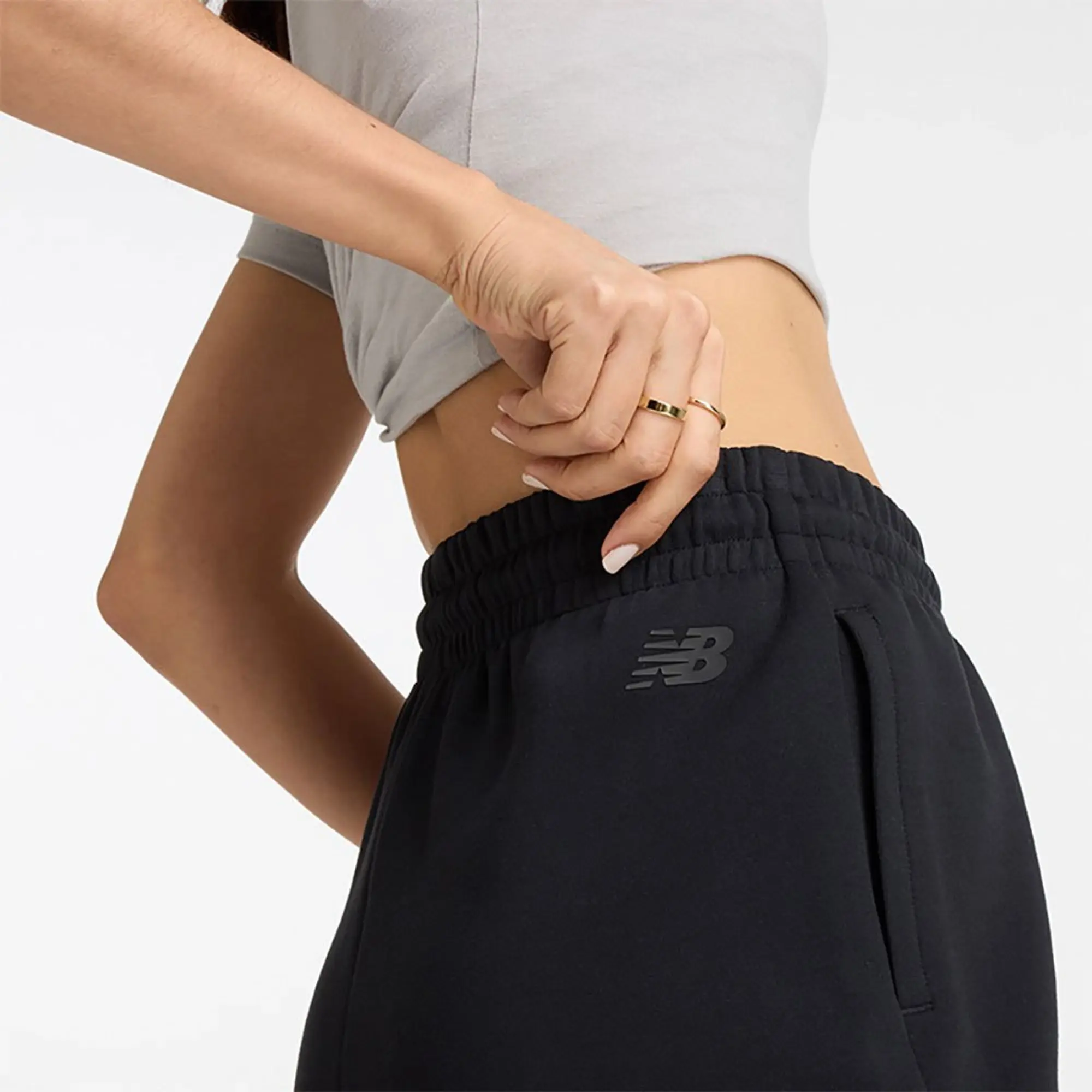 New Balance Women's Hyper Density Short in Black Cotton