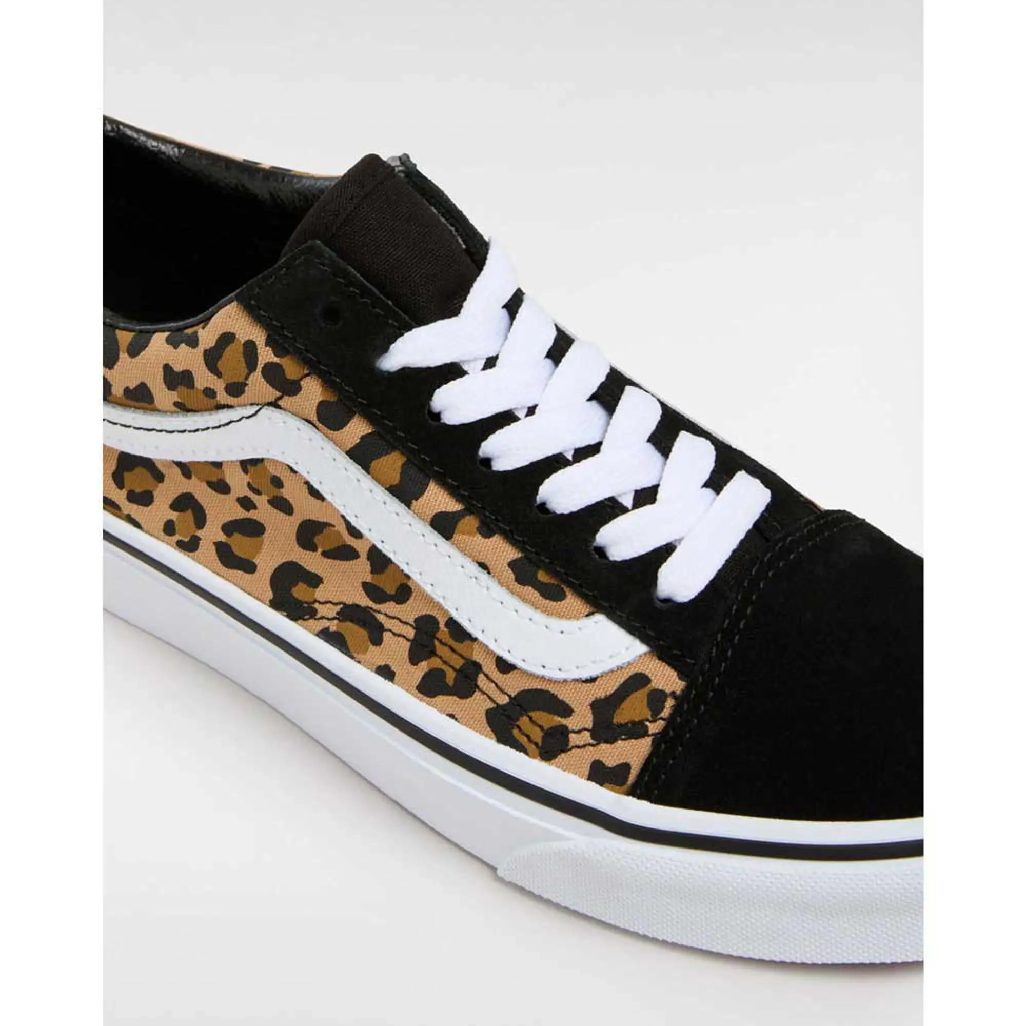 Vans  Old Skool  women's Shoes (Trainers) in Black