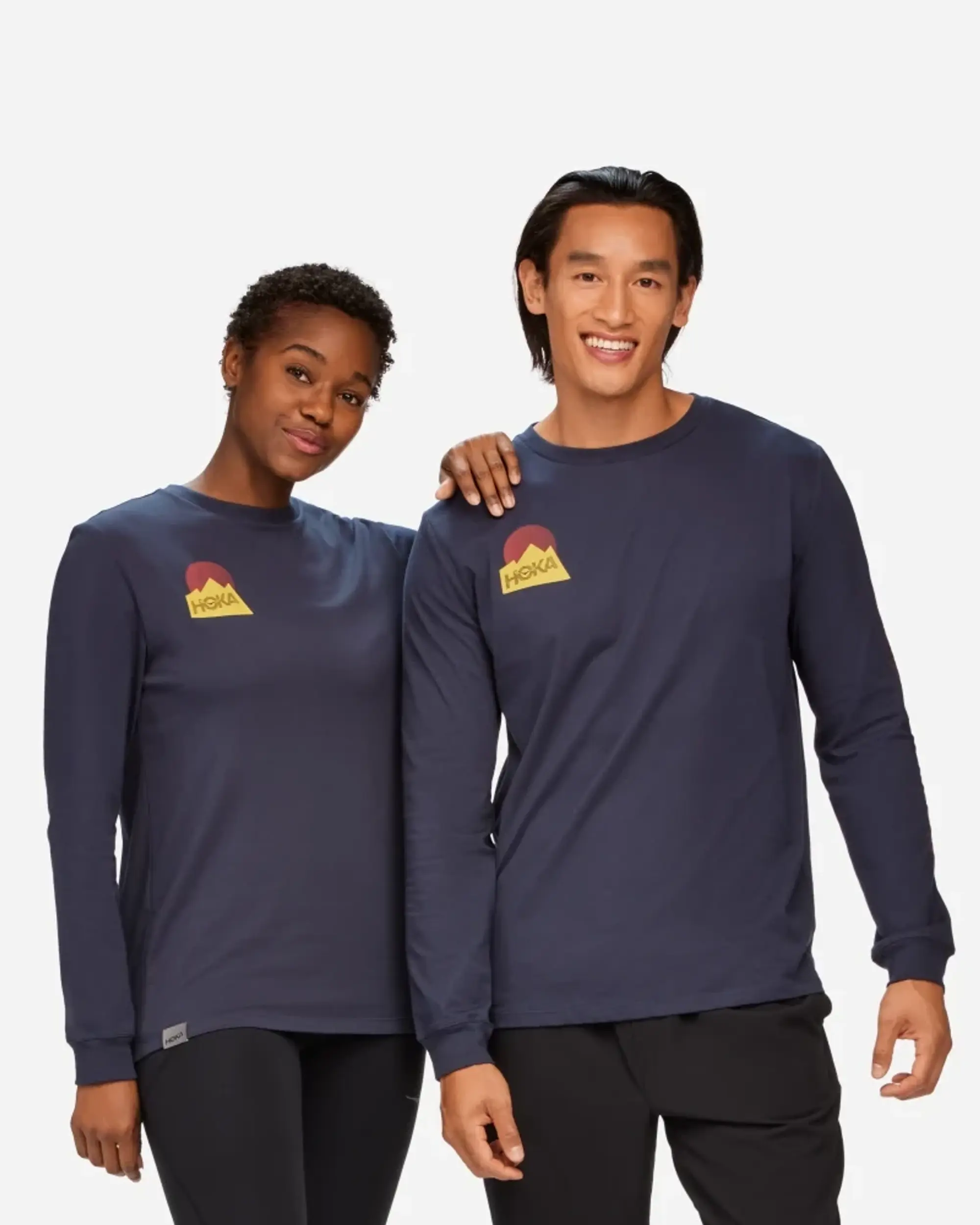 Hoka One One HOKA Graphic LS T-Shirt in Outer Space