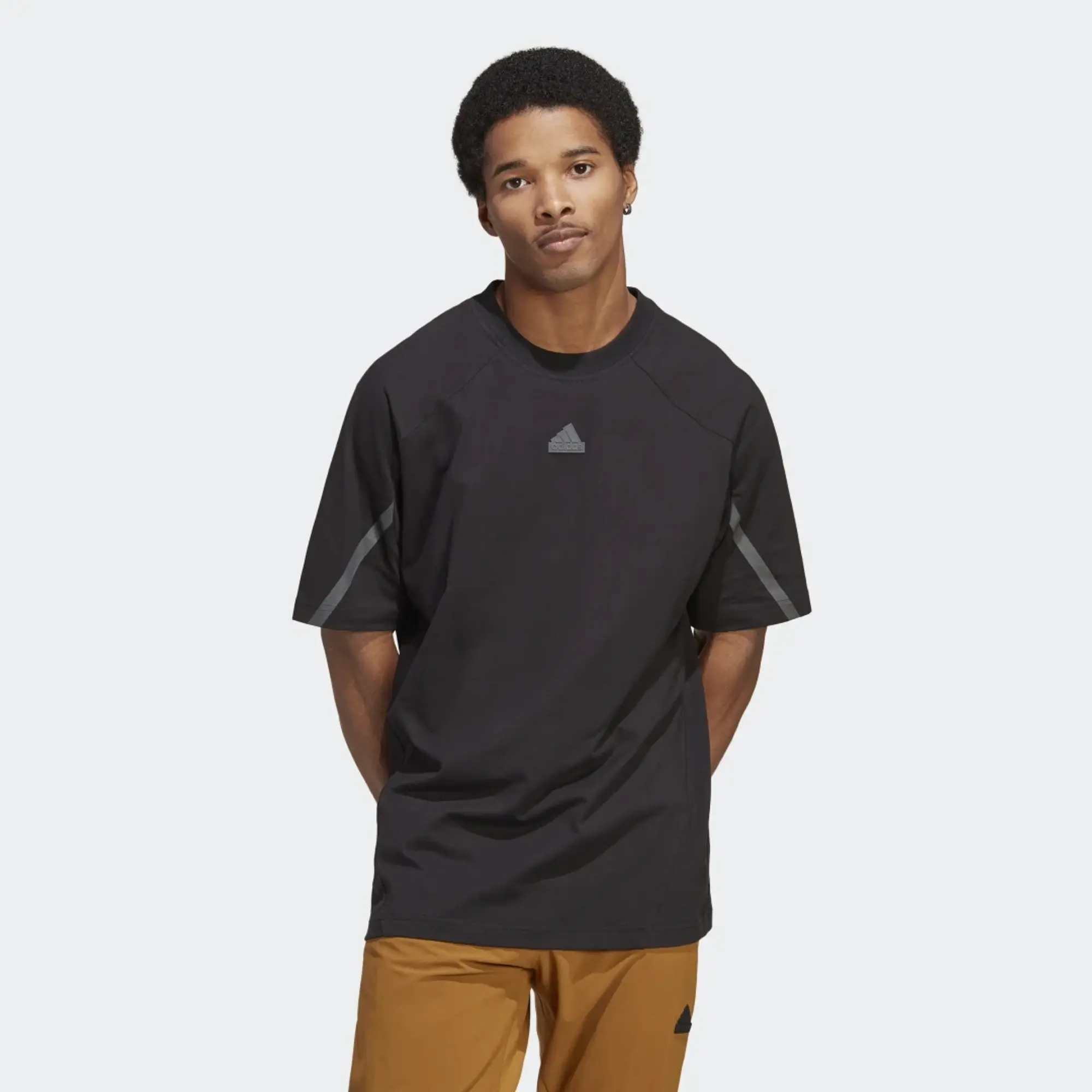 Manchester United adidas Designed 4 Gameday T-Shirt - Black - Mens