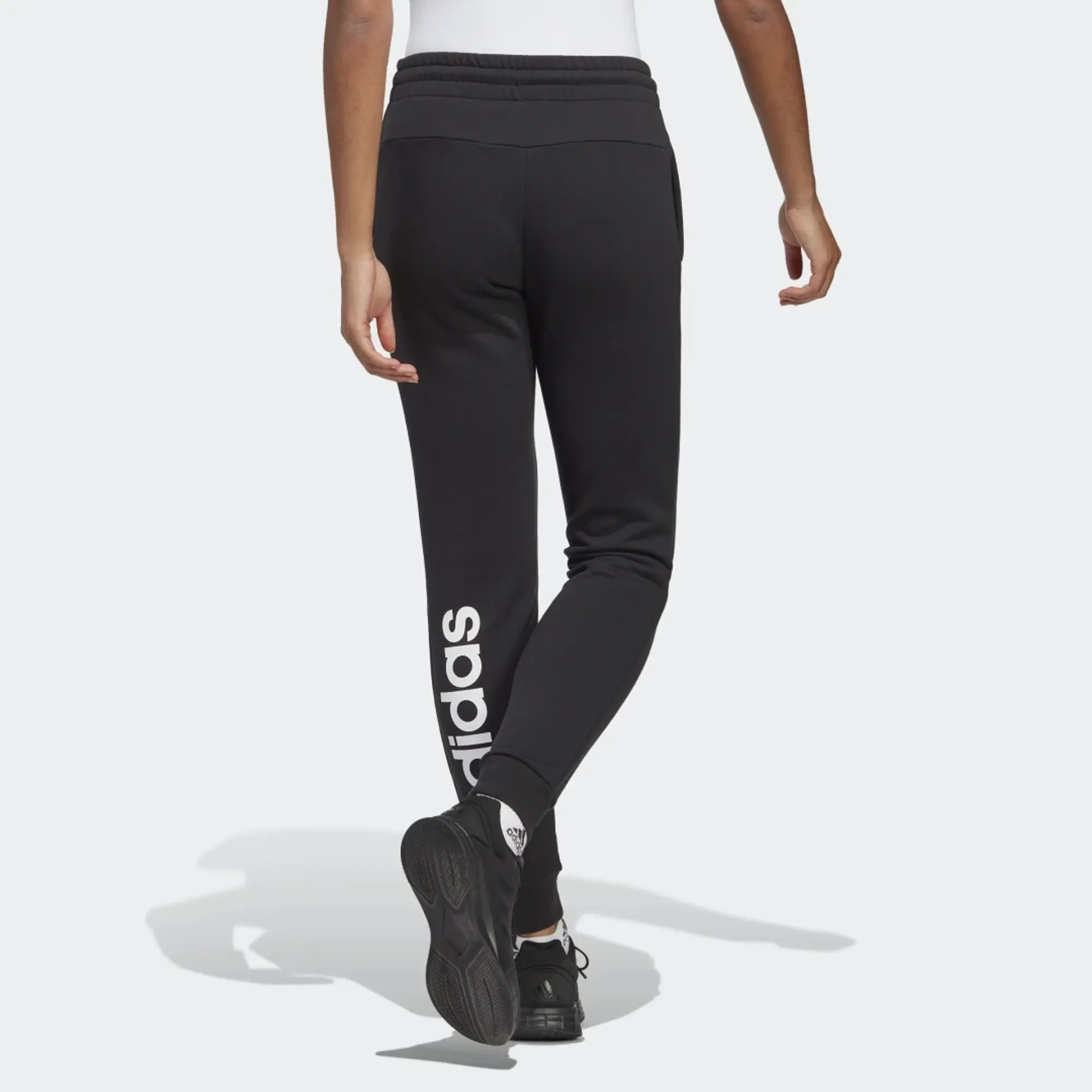adidas  LIN FT CF PT  women's Sportswear in Black