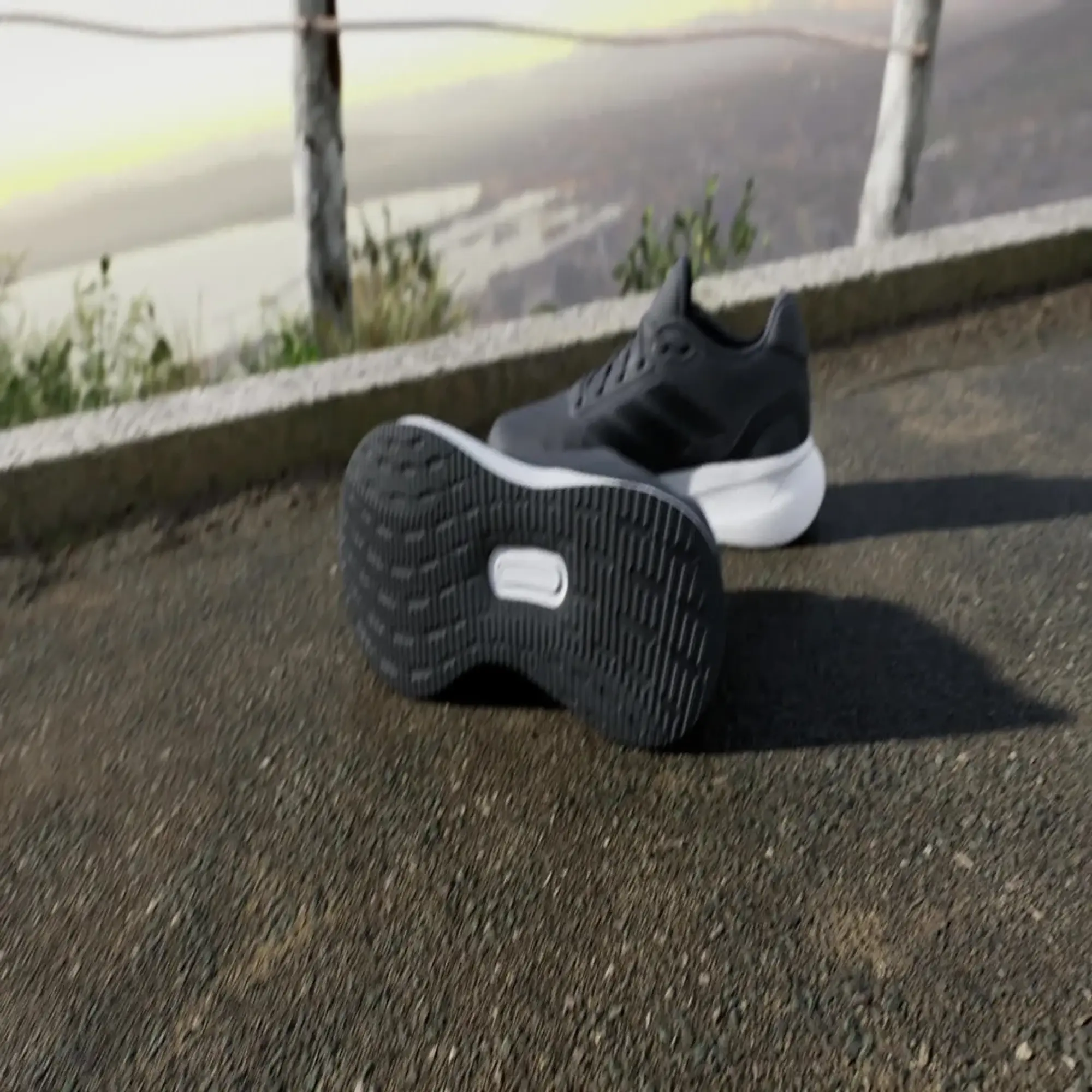 adidas  RUNFALCON 5  men's Running Trainers in Grey
