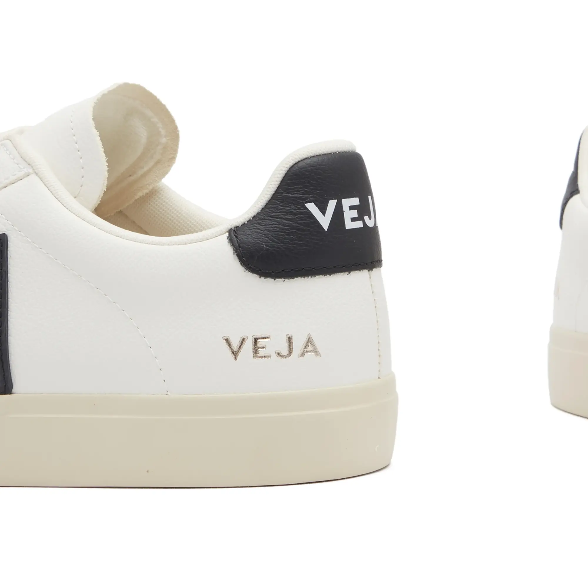 Veja Women's Recife Chrome Free Leather Trainers