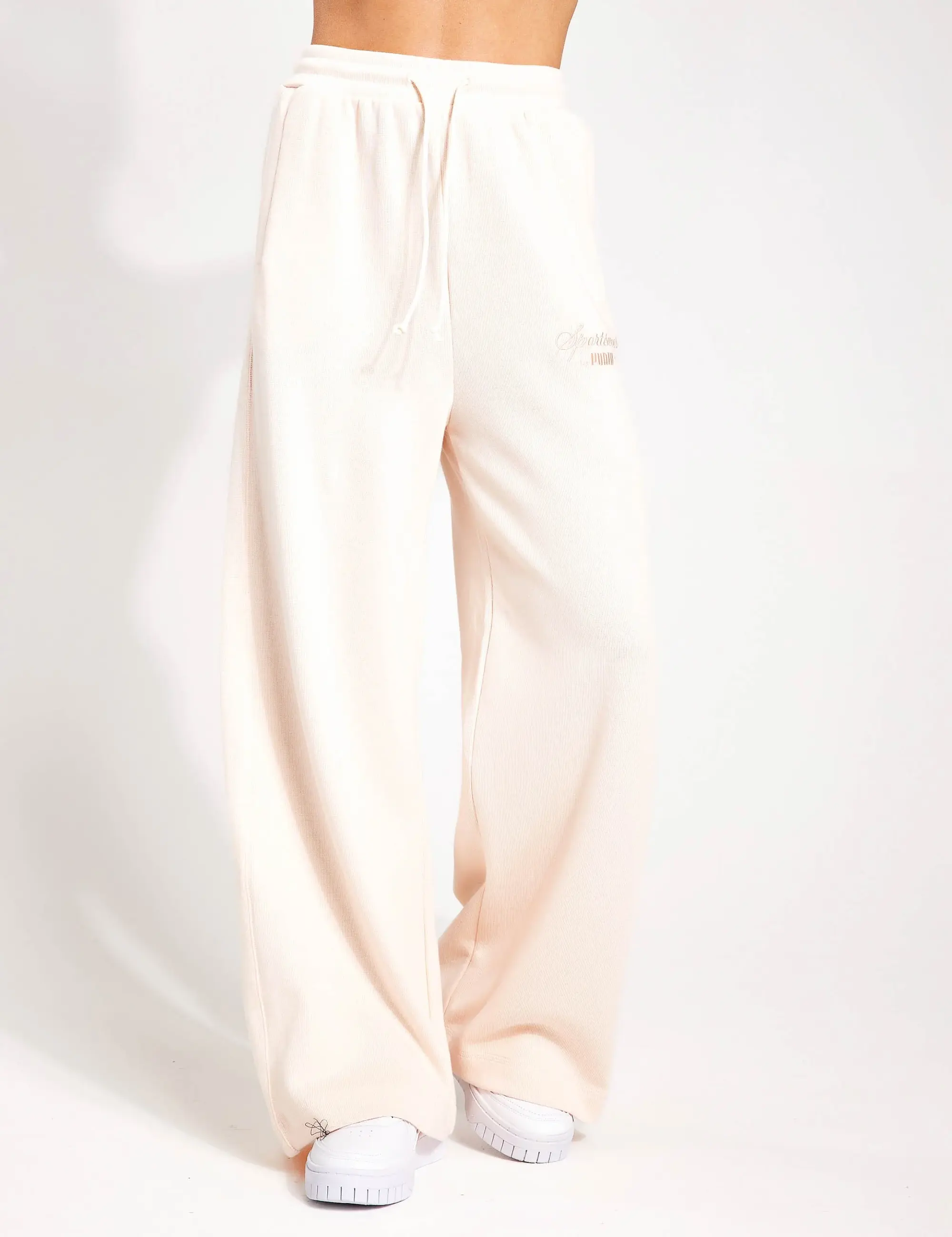 PUMA Women's CLASSICS+ Relaxed Sweatpants - Rosebay - L - Cream - Size: Large