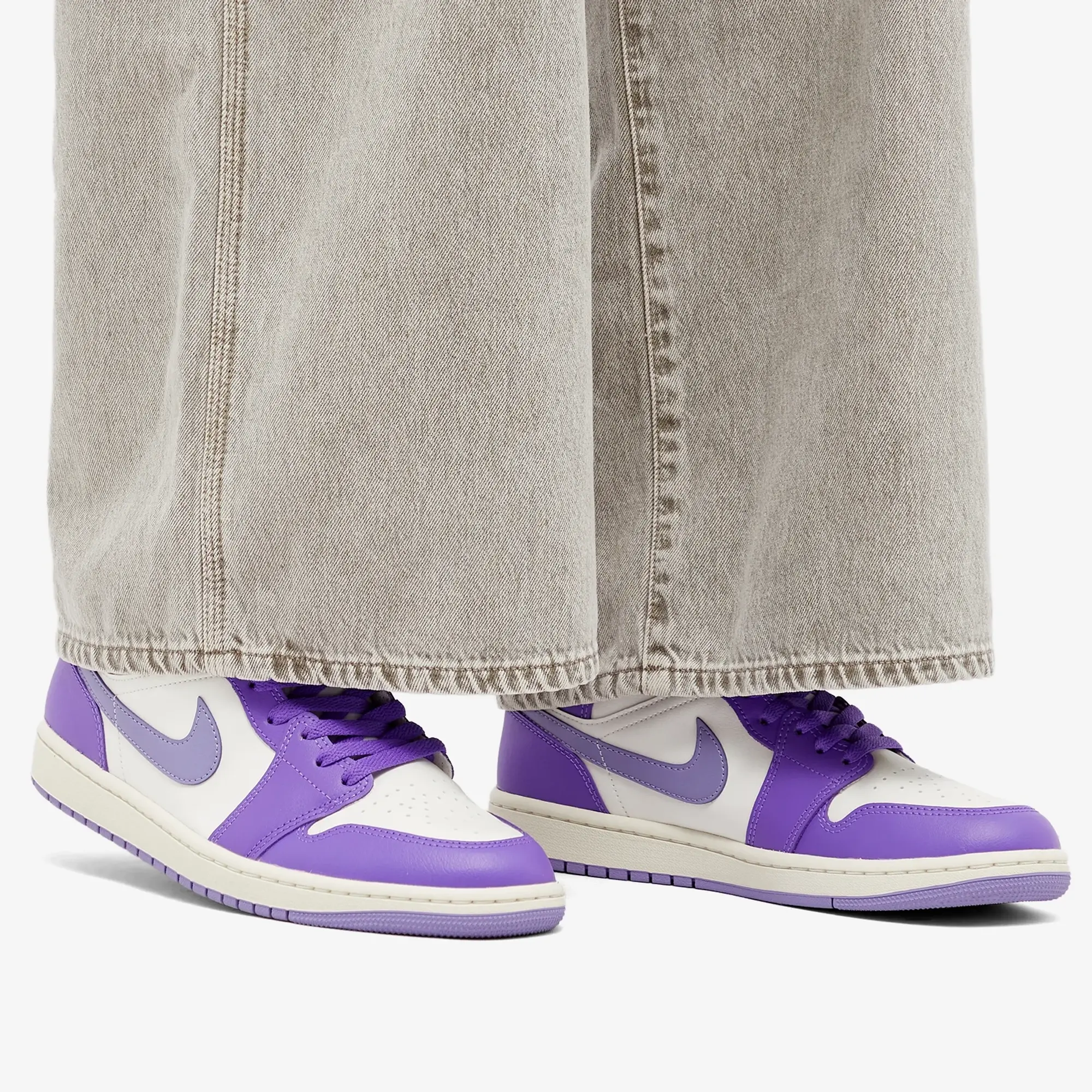 Nike Jordan Womens Air Jordan 1 Mid