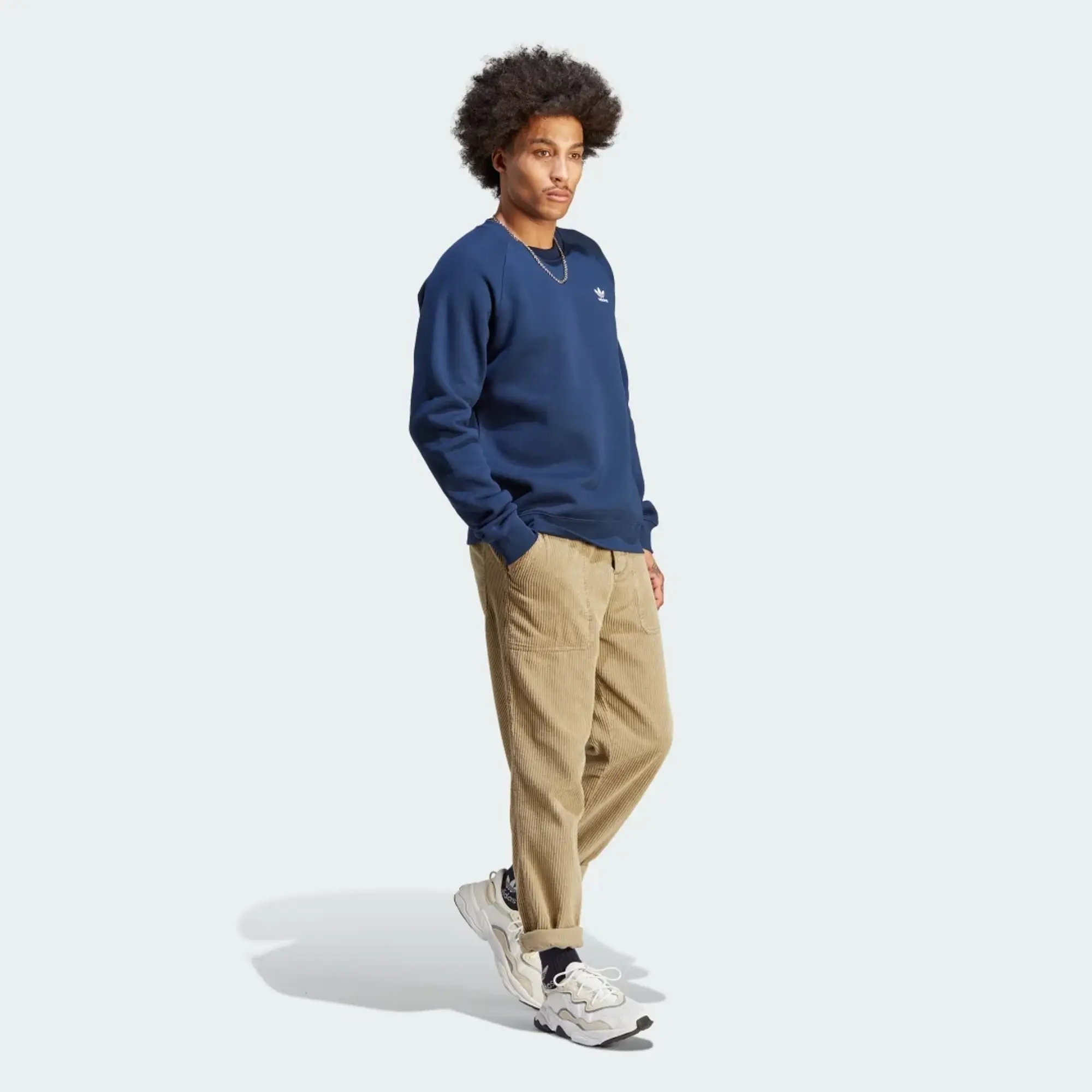 adidas Trefoil Essentials Crewneck Sweatshirt