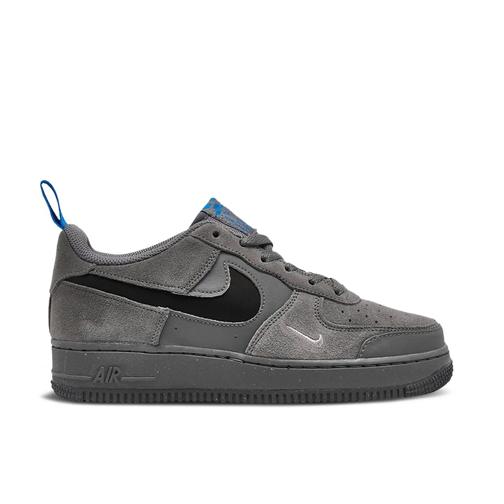 Nike Nike Air Force 1 Low Cut Out Swoosh Smoke Grey GS DQ1097 001 FOOTY.COM