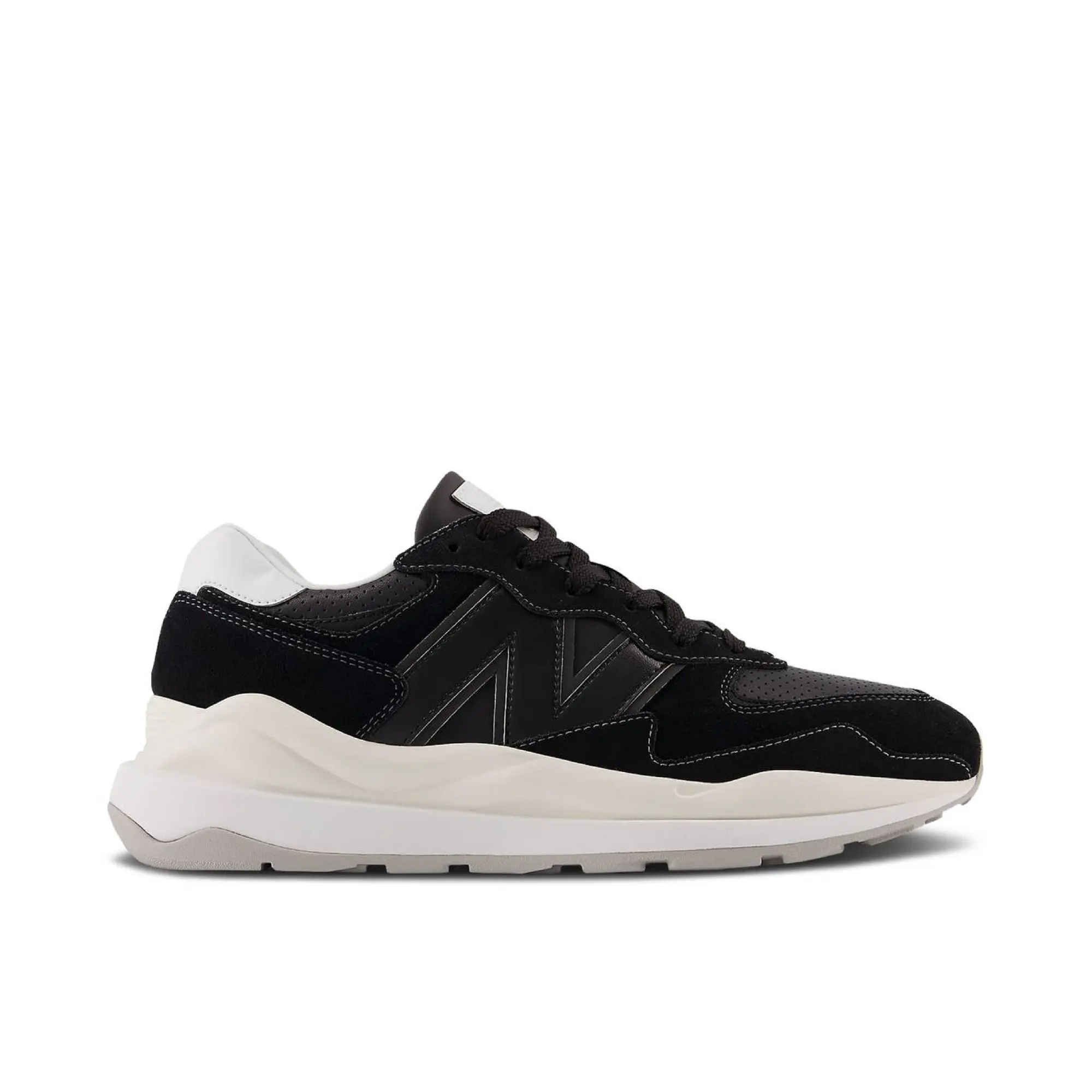 New Balance New Balance 57/40 Black Raincloud