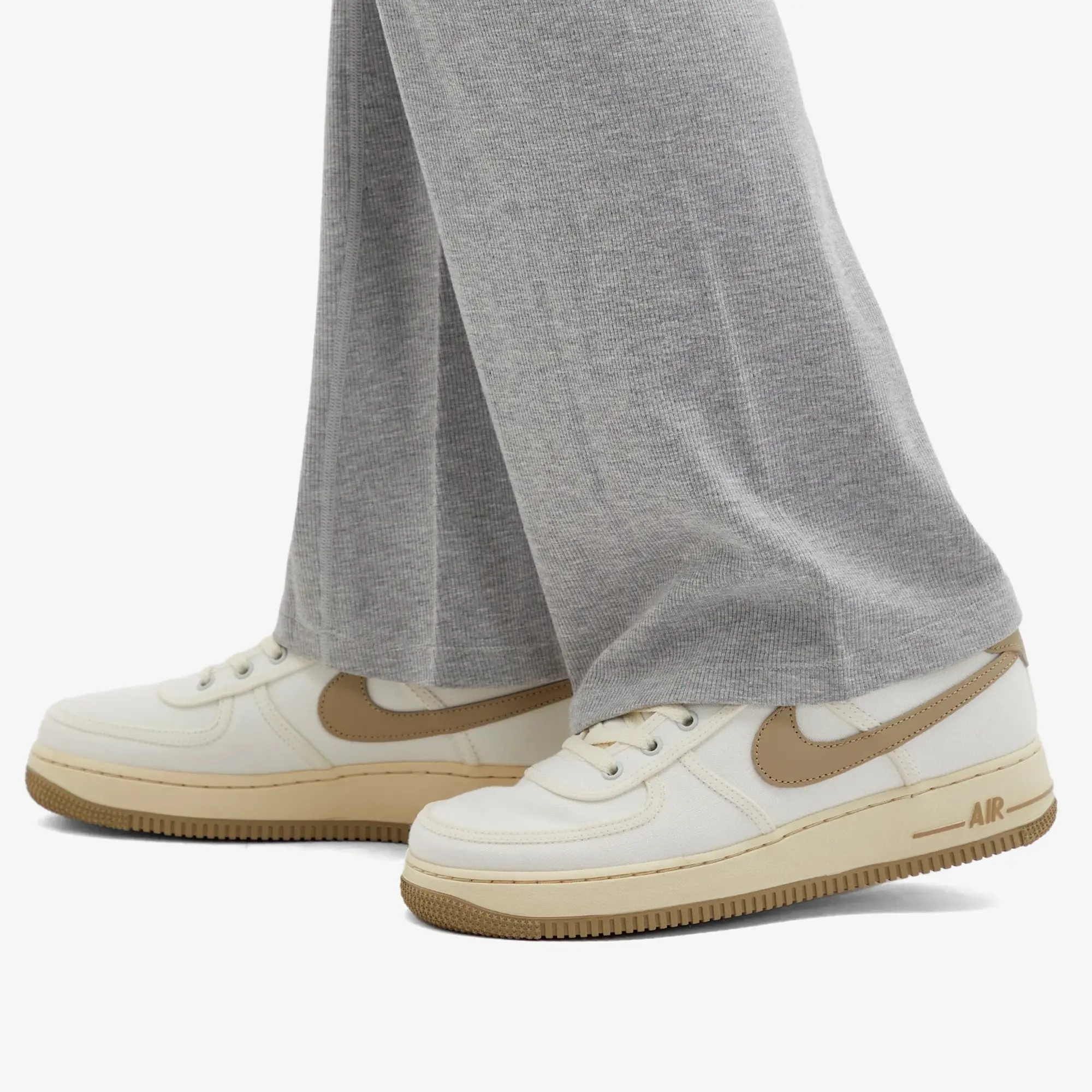 Nike Air Force 1 Low Women s White HF4263 133 FOOTY.COM