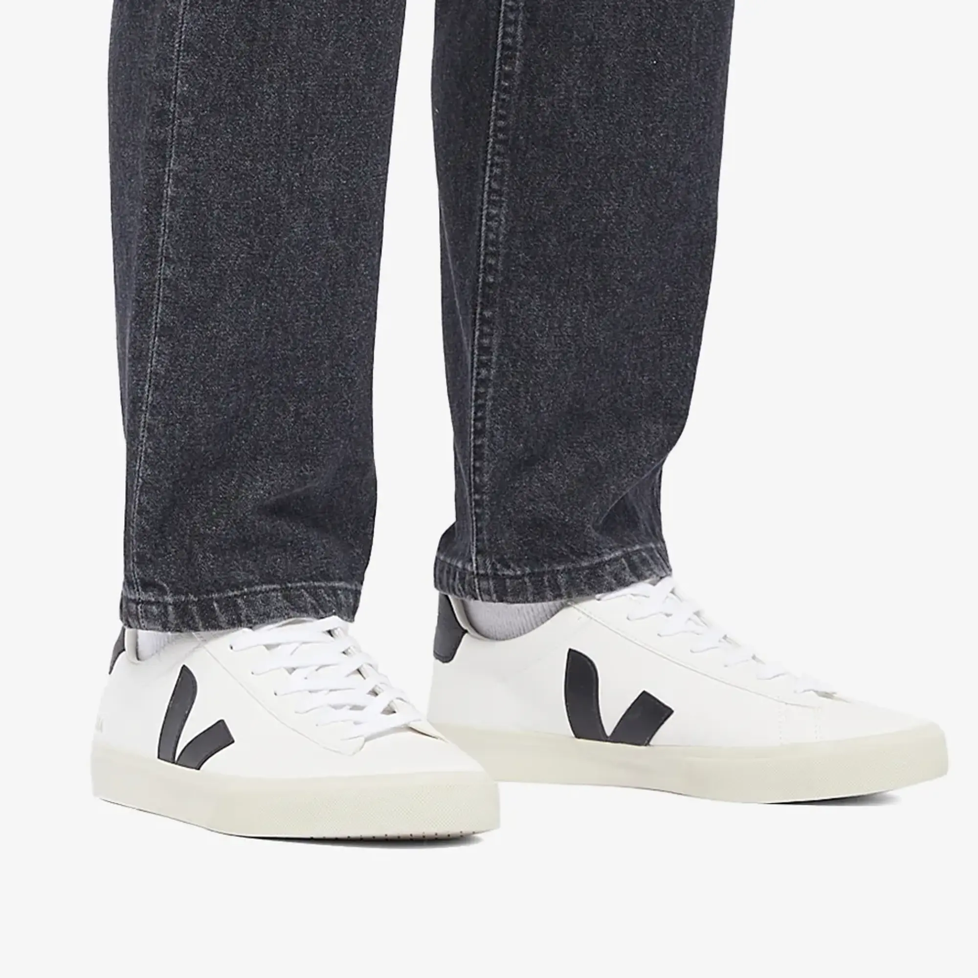 Veja Campo, White