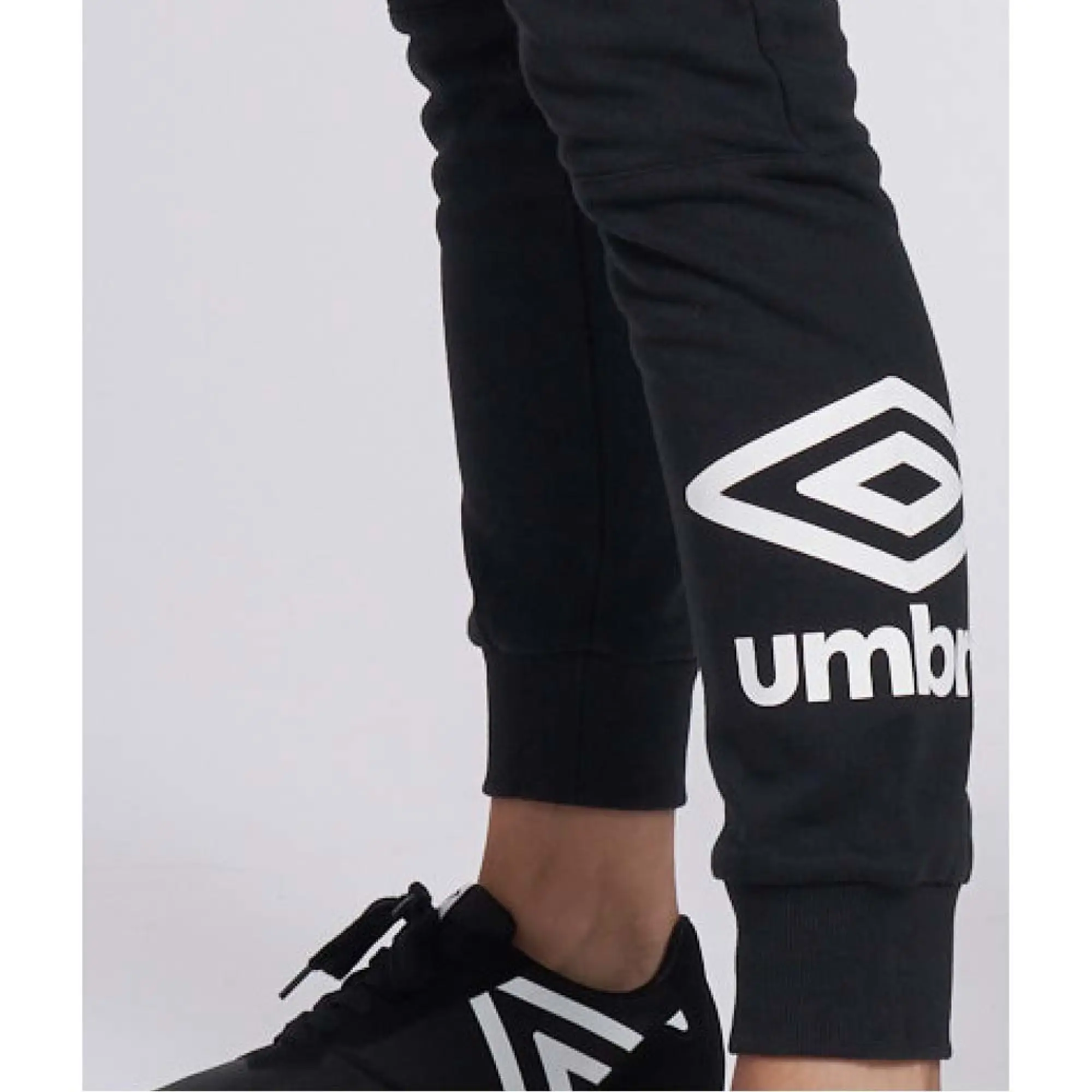 Umbro Logo Beanie  - Black