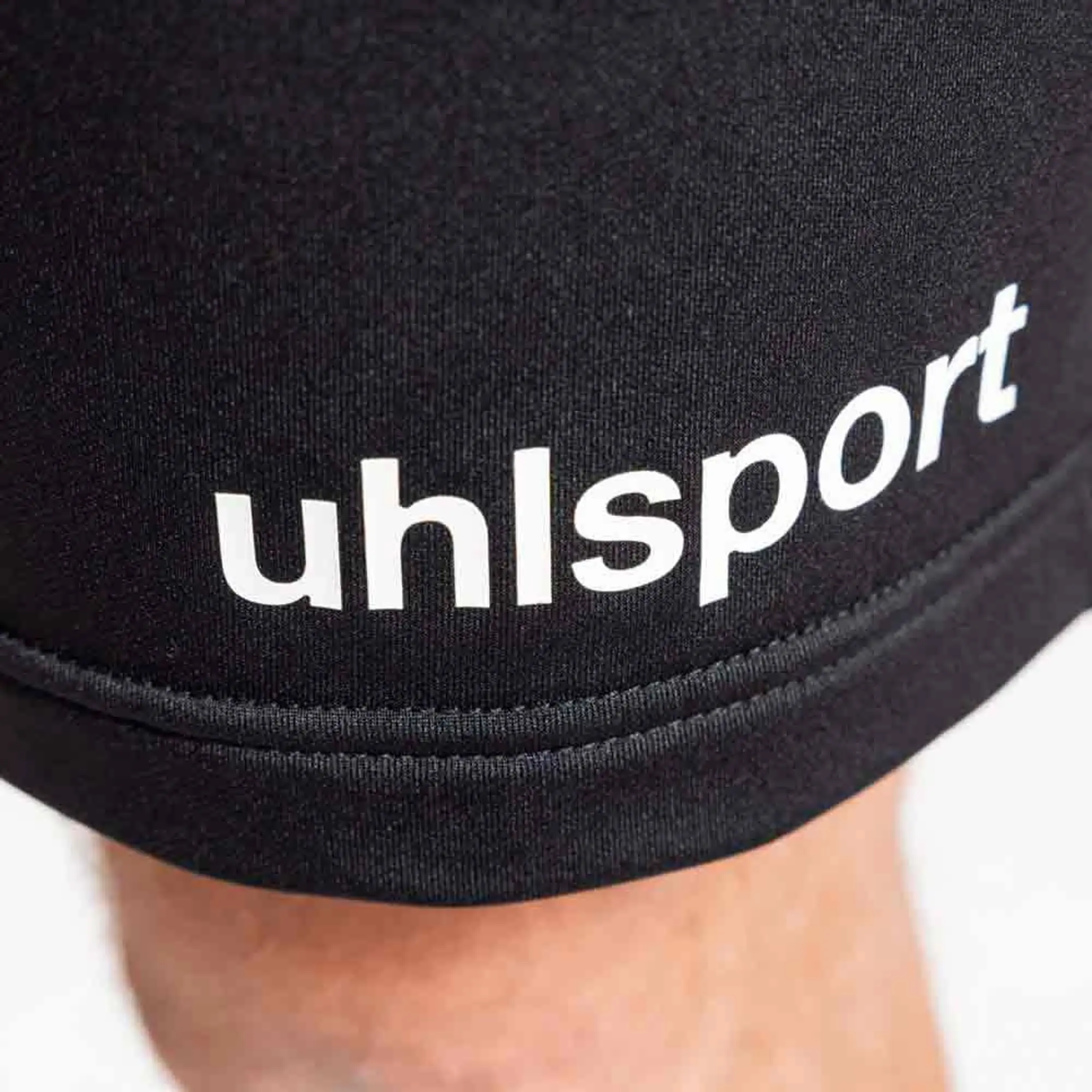 Uhlsport Essential Tech Shorts  - Black