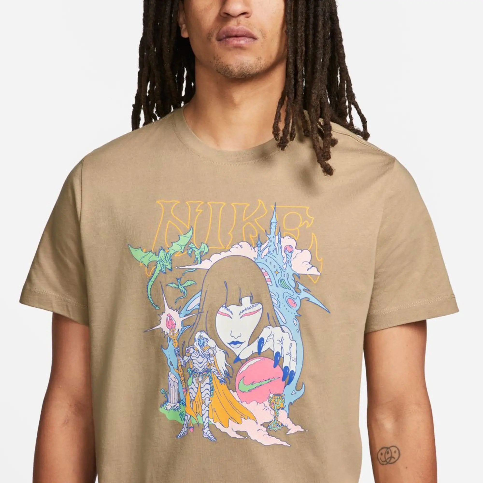 Nike FANTASY GRAPHIC TEE