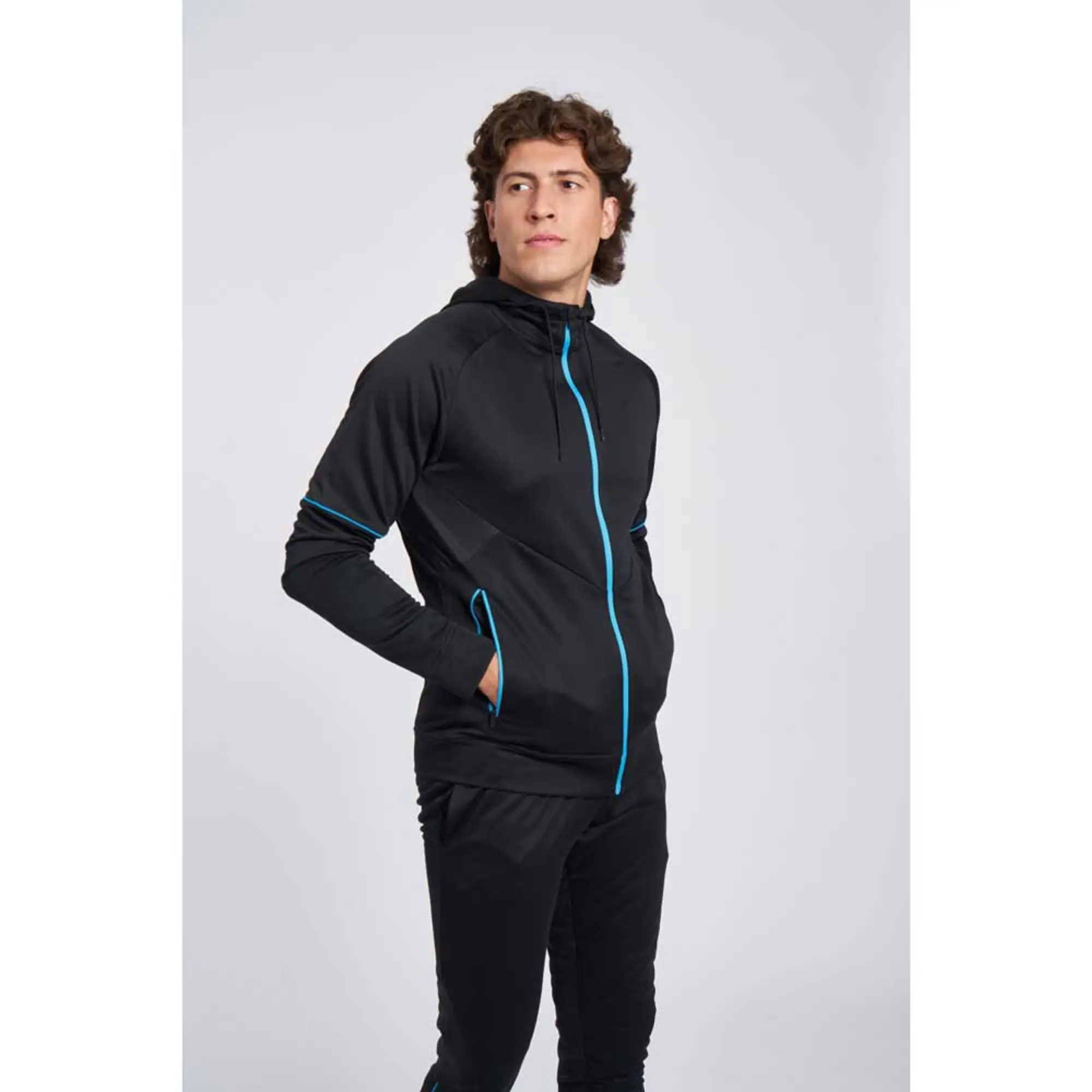 Umbro Pro Training Full Zip Sweatshirt  - Black