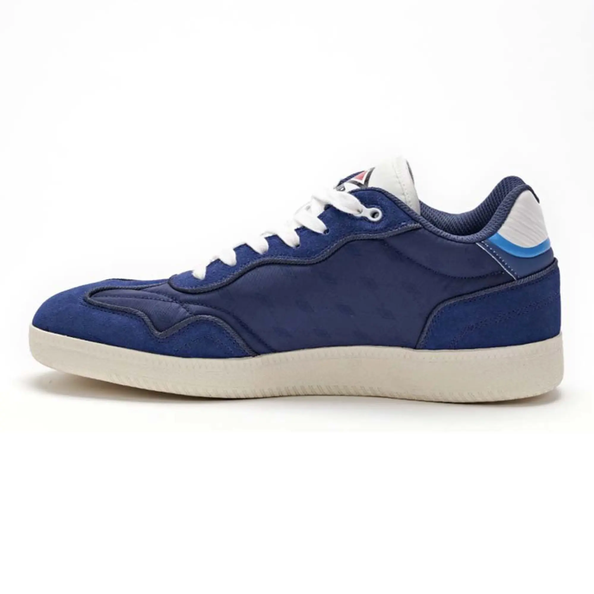 Umbro Ftbl Terracce Ii Trainers  - Blue
