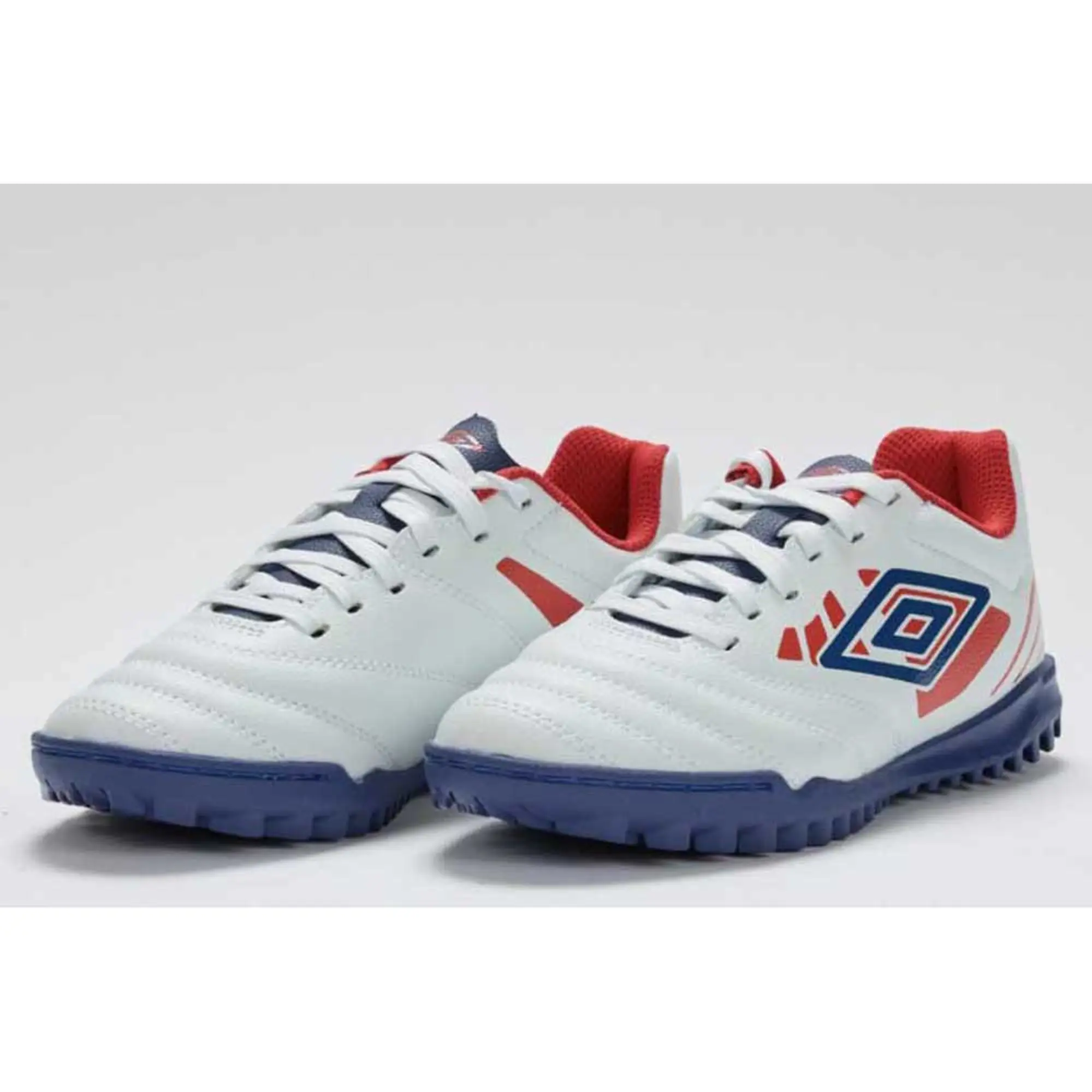 Umbro Tocco Iv League Ic Football Boots  - White