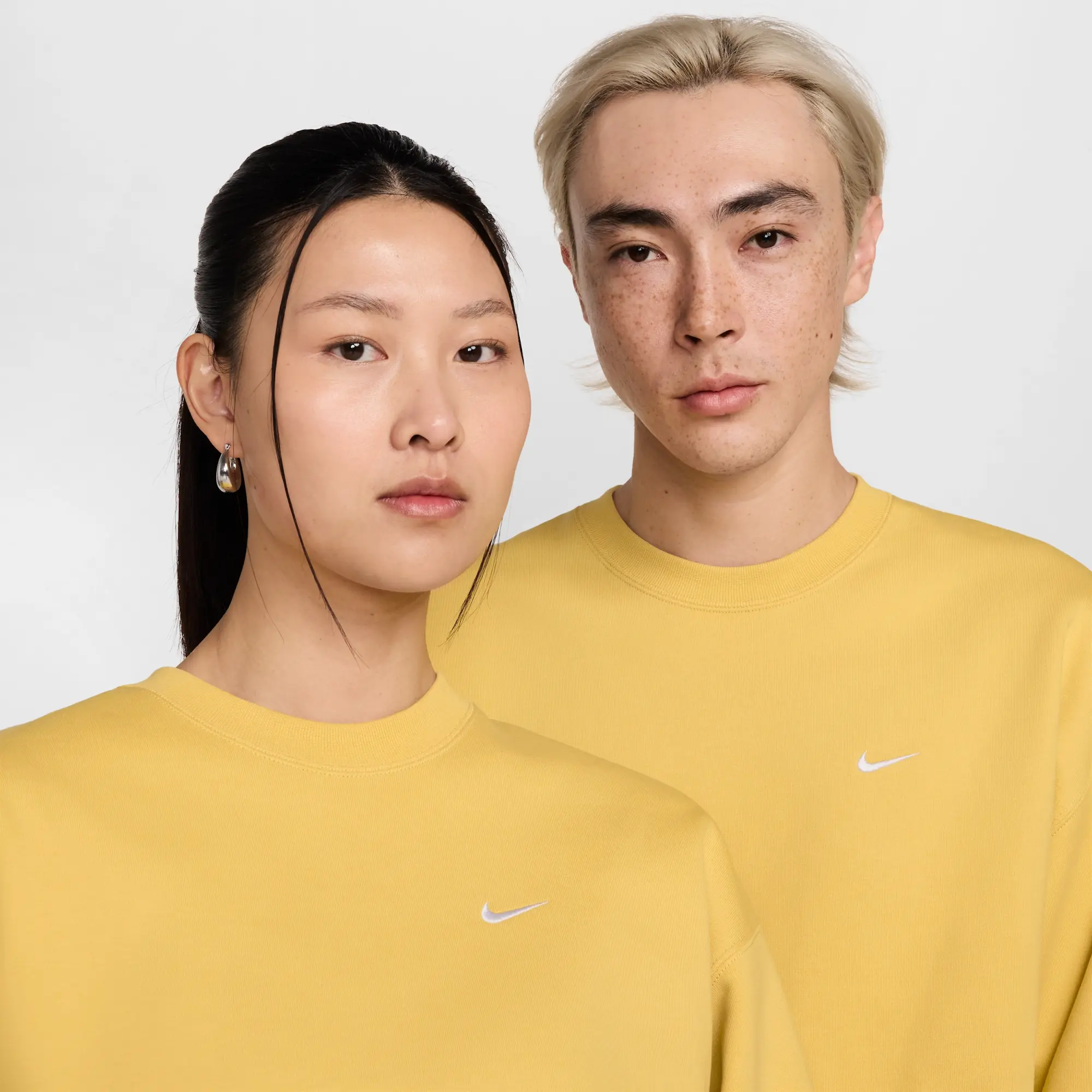 Nike SOLO SWOOSH CREWNECK