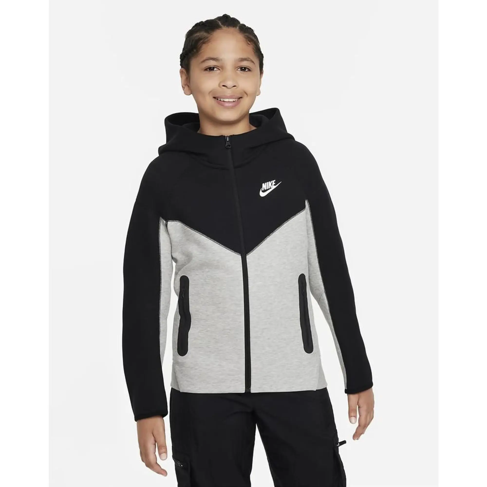 Nike tech fleece windrunner junior on sale