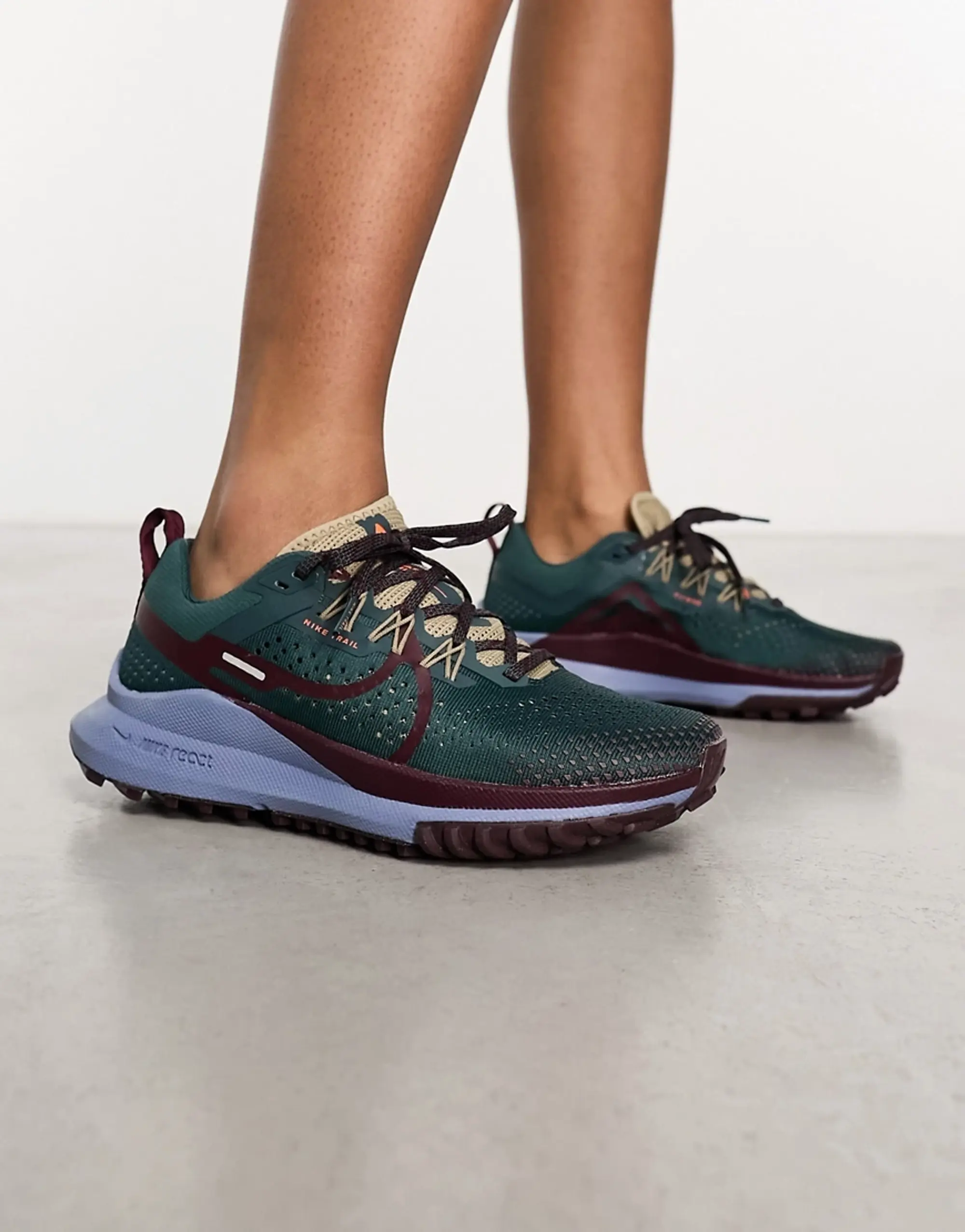 Nike Running React Pegasus Trail Gore-Tex Women's Trainers In Dark Grey Multi-Green