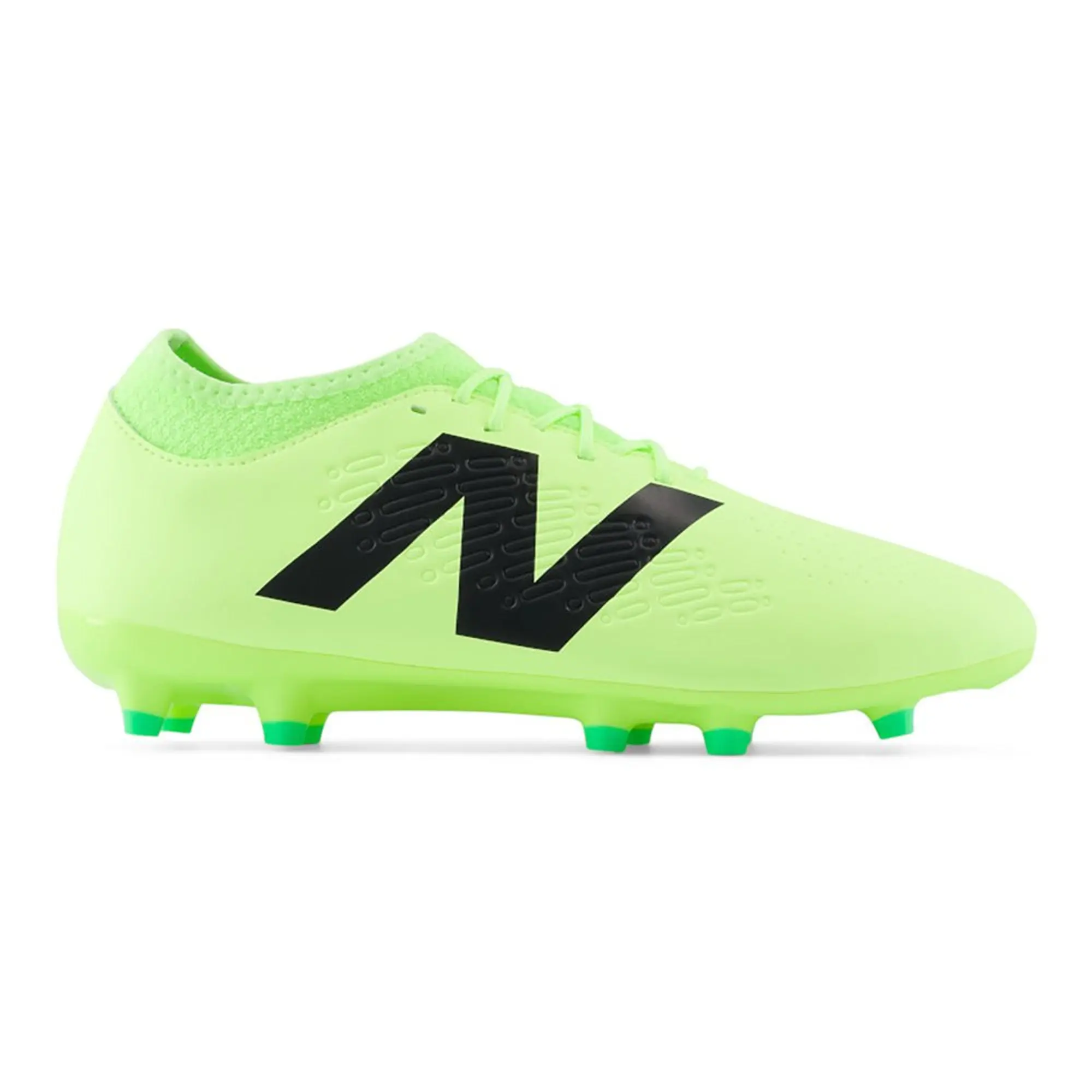 New Balance Unisex TEKELA MAGIQUE FG V4+ in Green/Black Synthetic