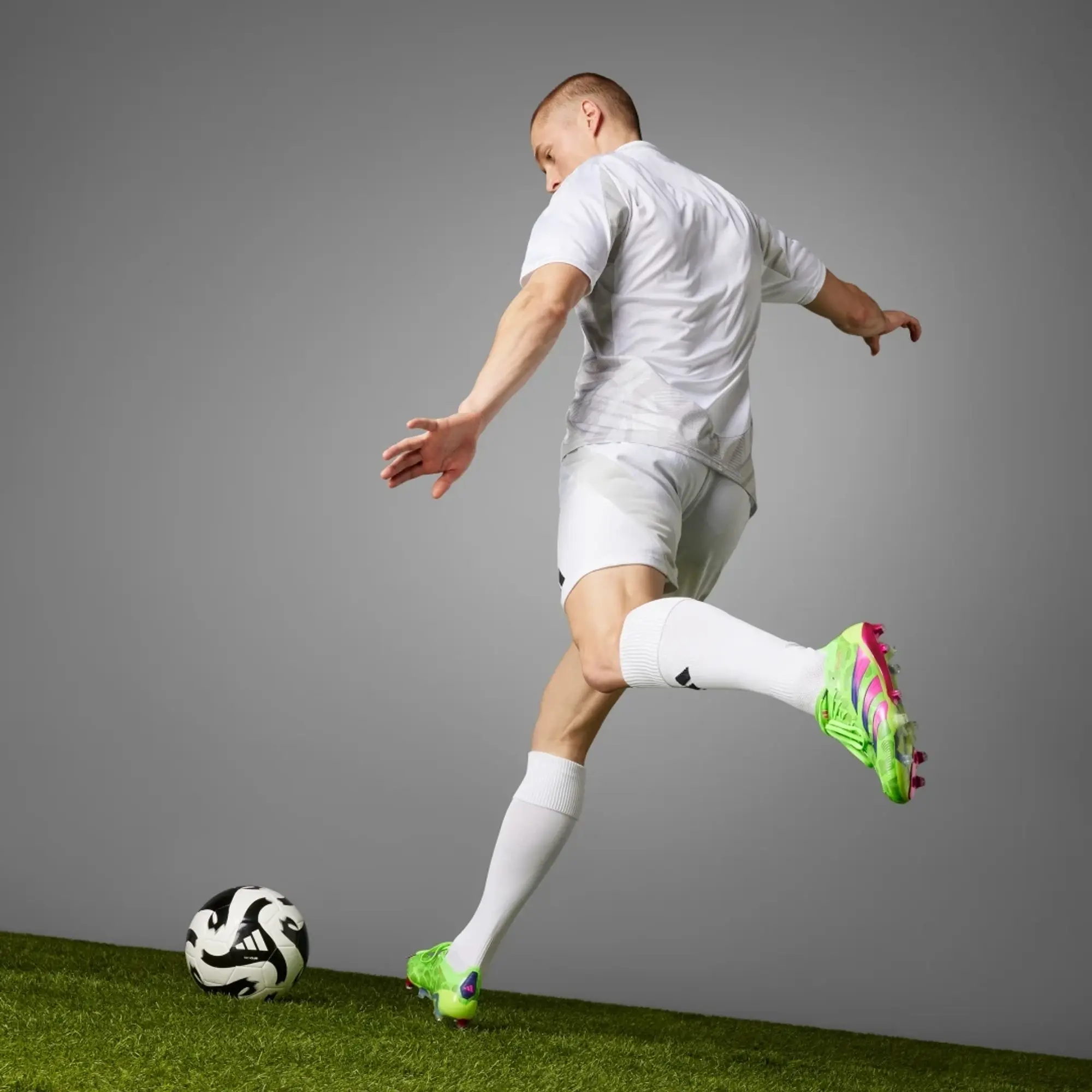 adidas - Predator 24 Elite FG Generation