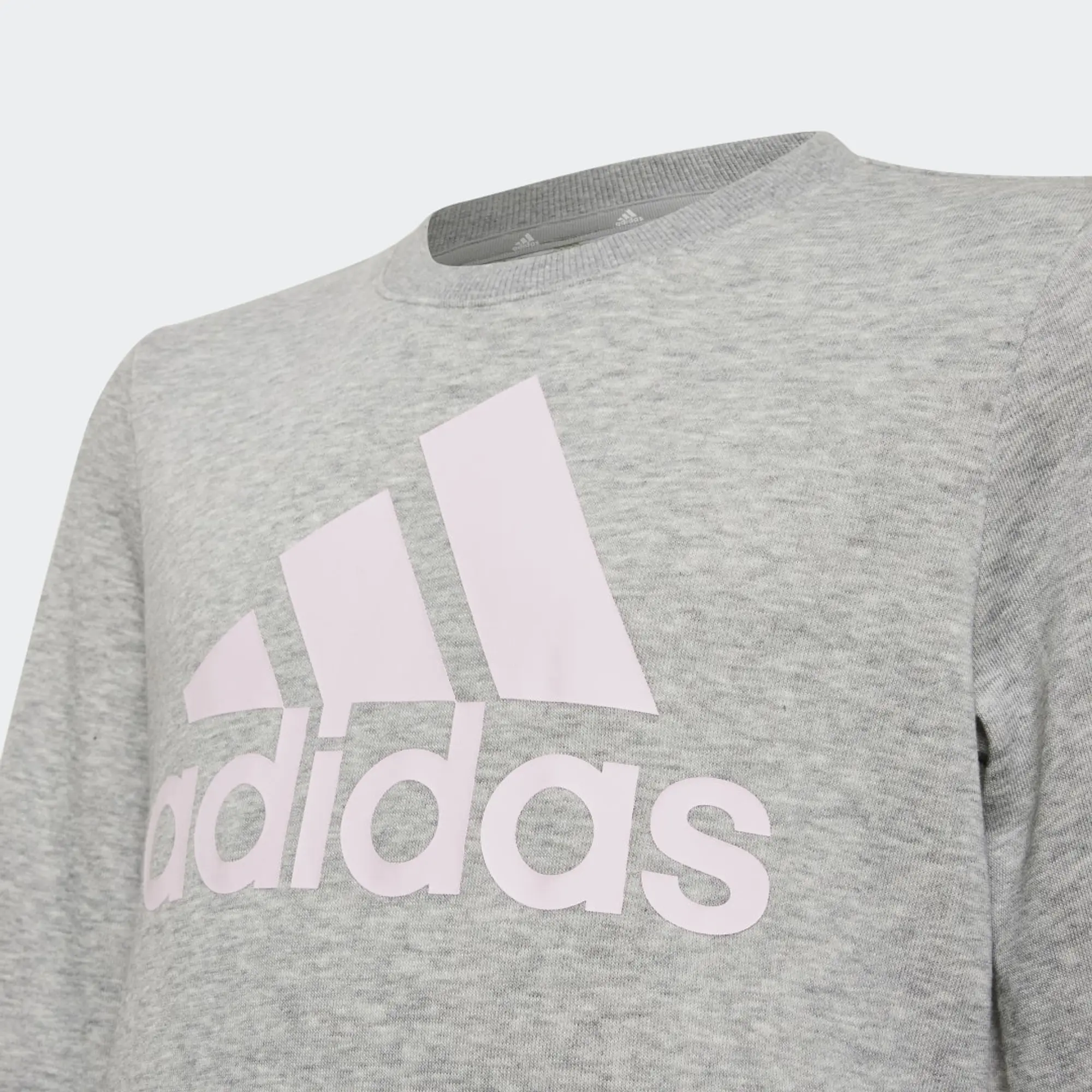 adidas Essentials Sweatshirt