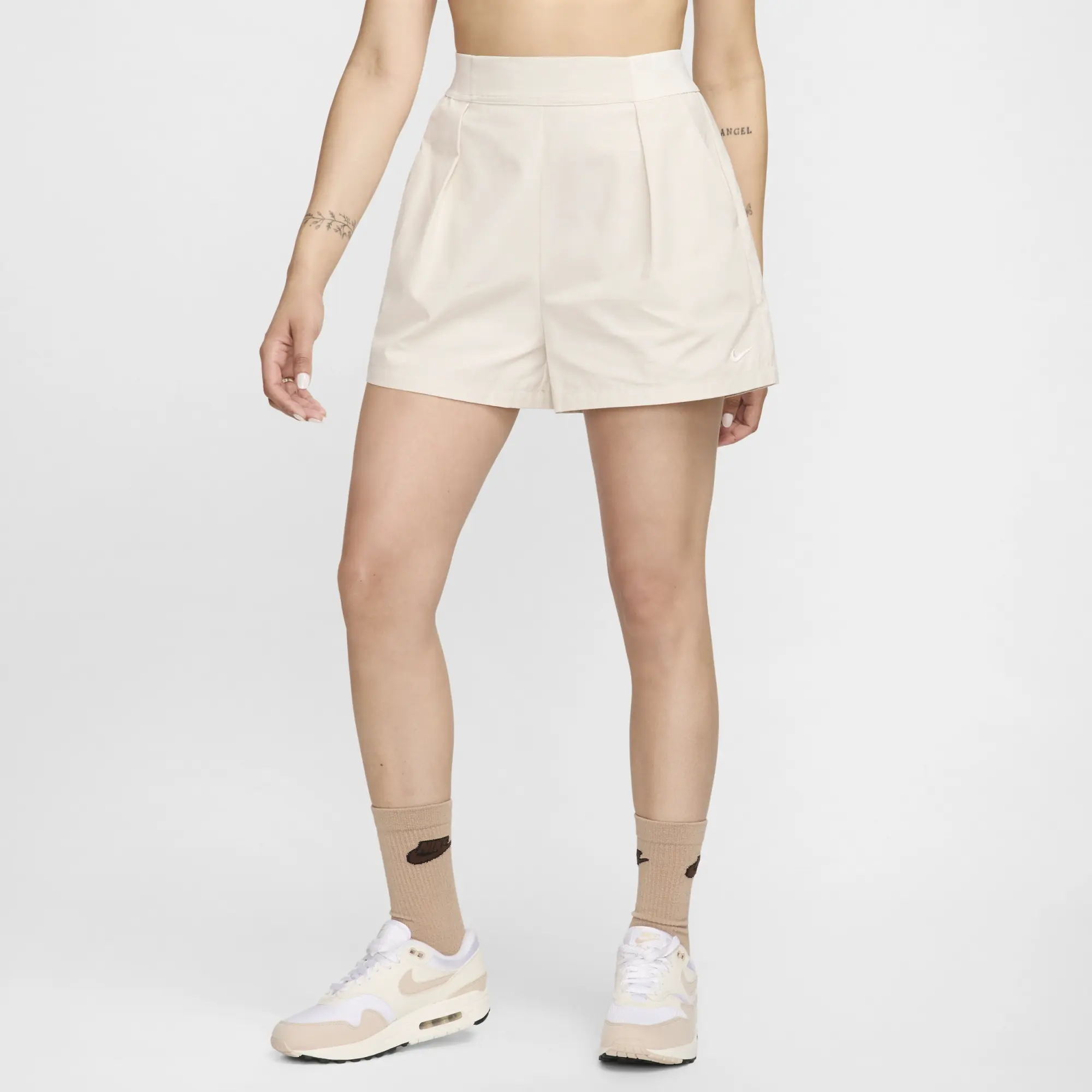 Nike 3'' Trouser Short In Cream-White