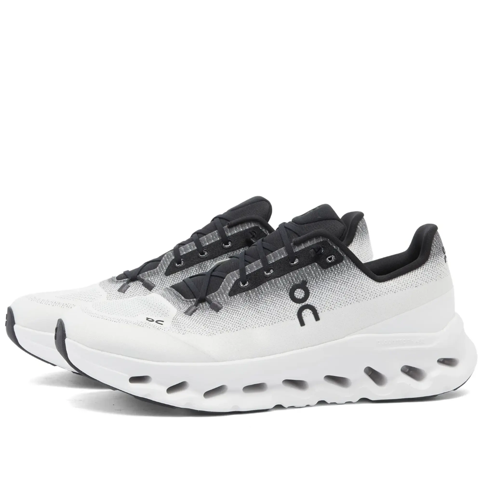 On Cloudtilt Sneaker - Black - Ivory