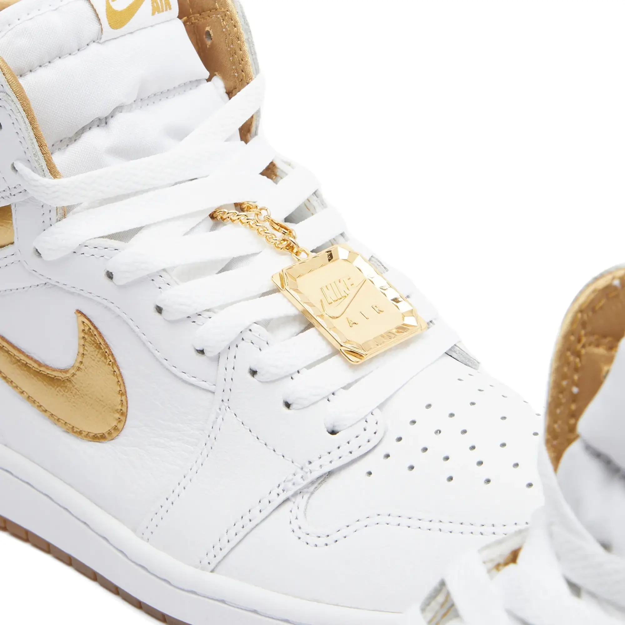 Nike Jordan Nike Womens Air Jordan 1 Retro Hi OG White Trainers ...