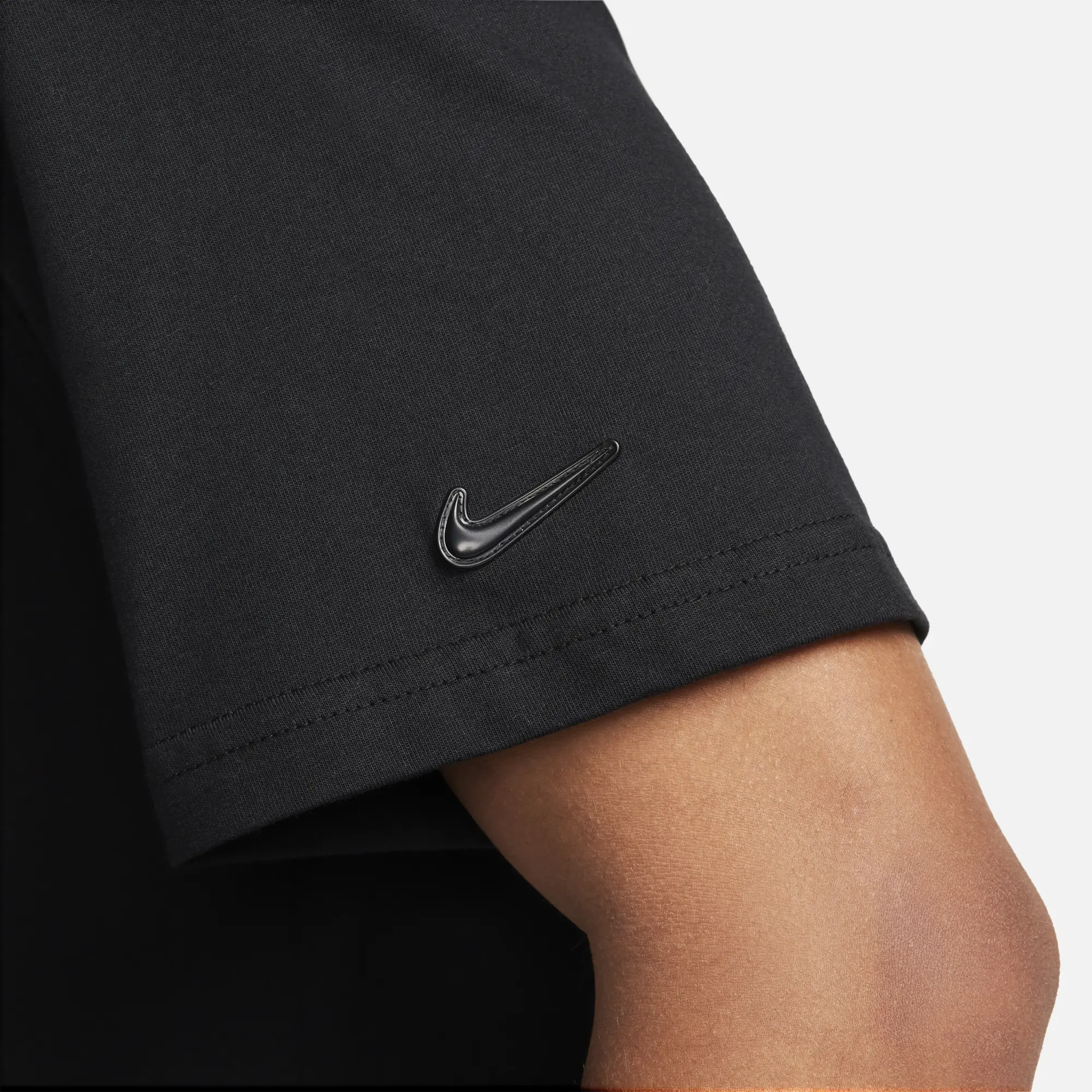 Nike Tuned Men T-Shirts - Black