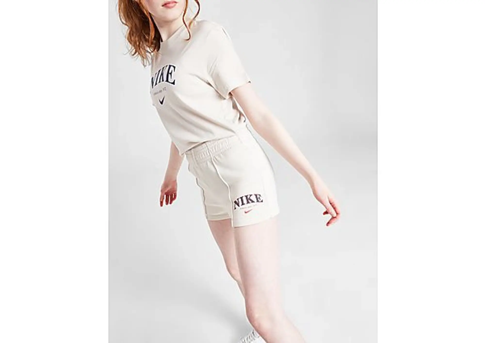Nike Girls' Trend Fleece Shorts Junior - Beige - Kids