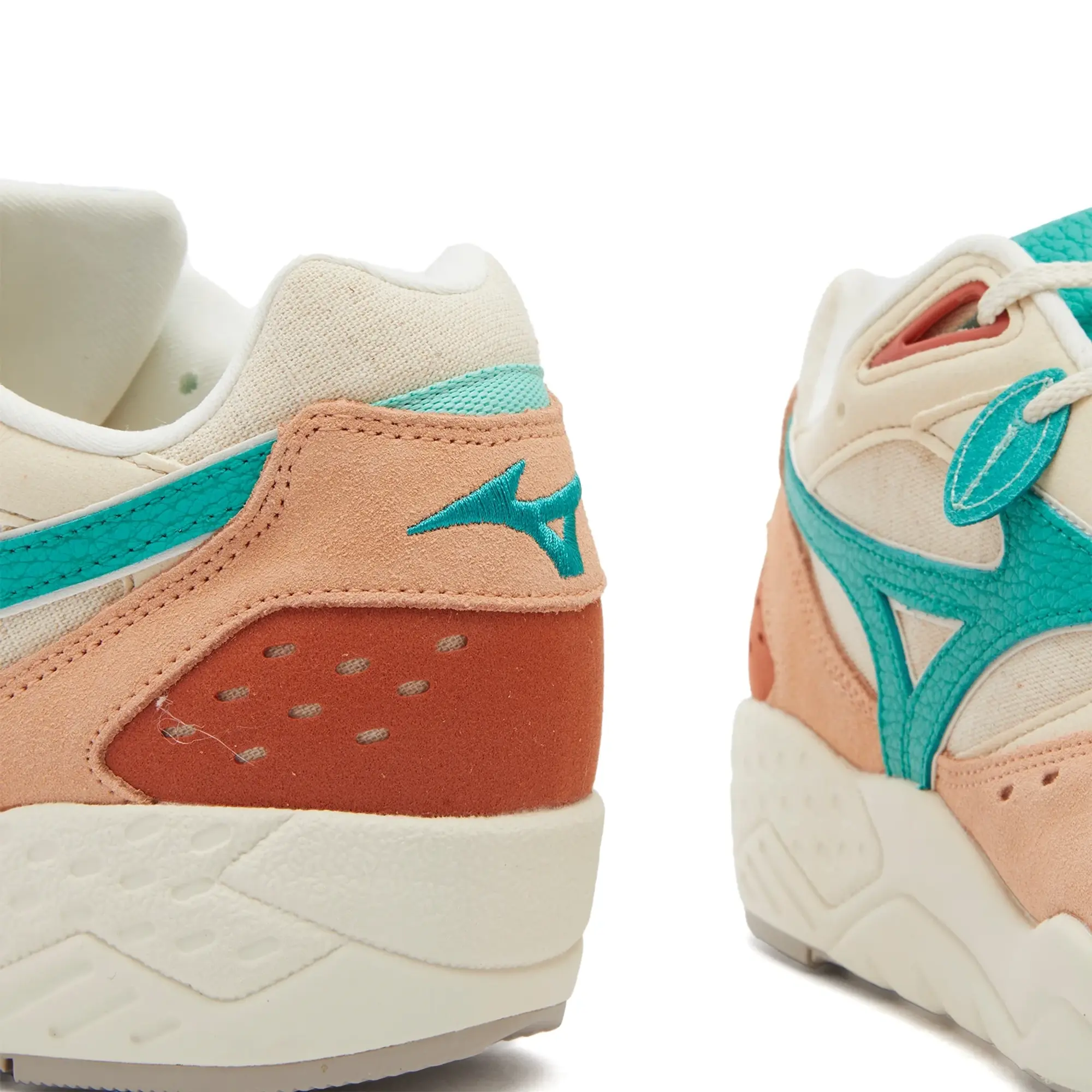 Mizuno CONTENDER