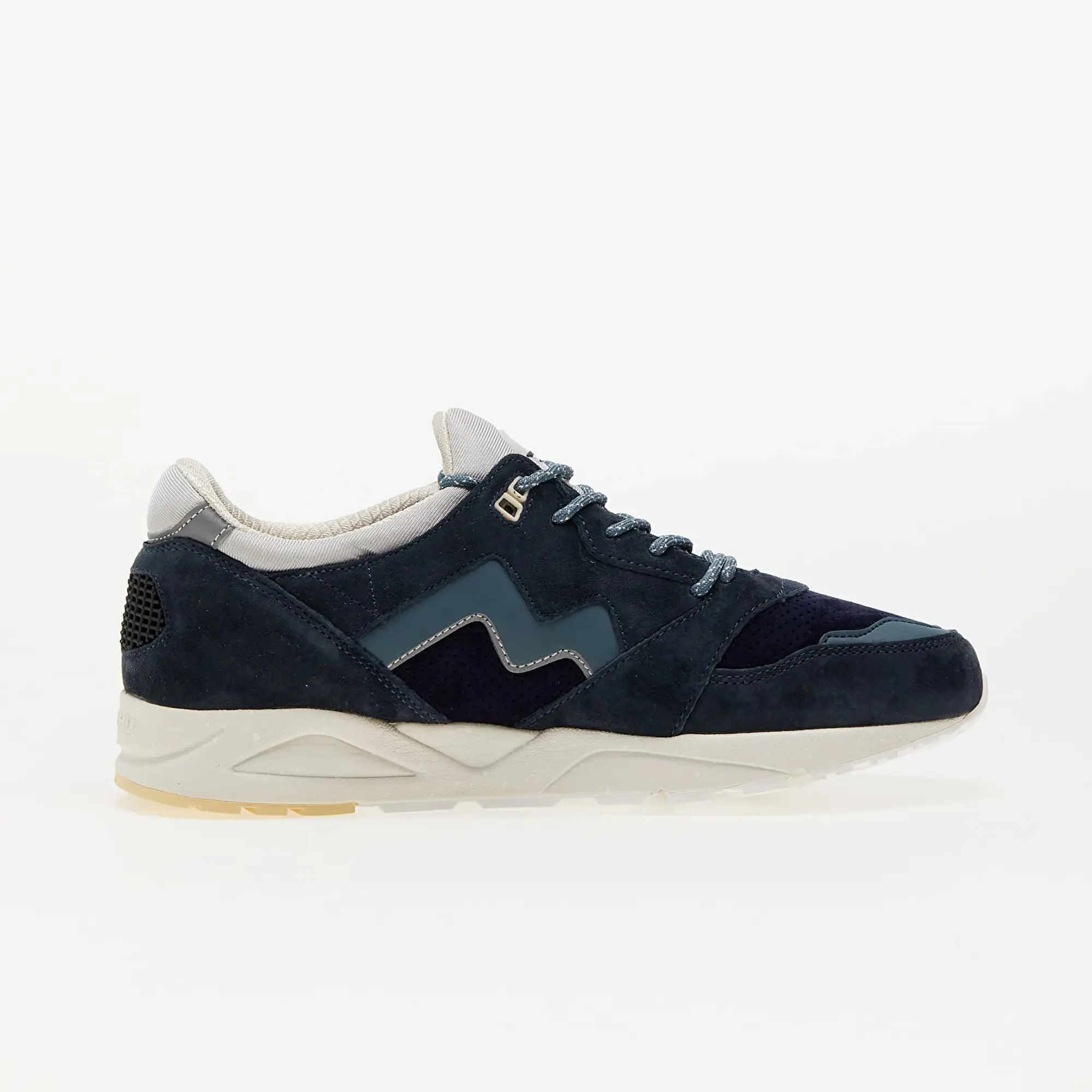 Karhu Aria 95