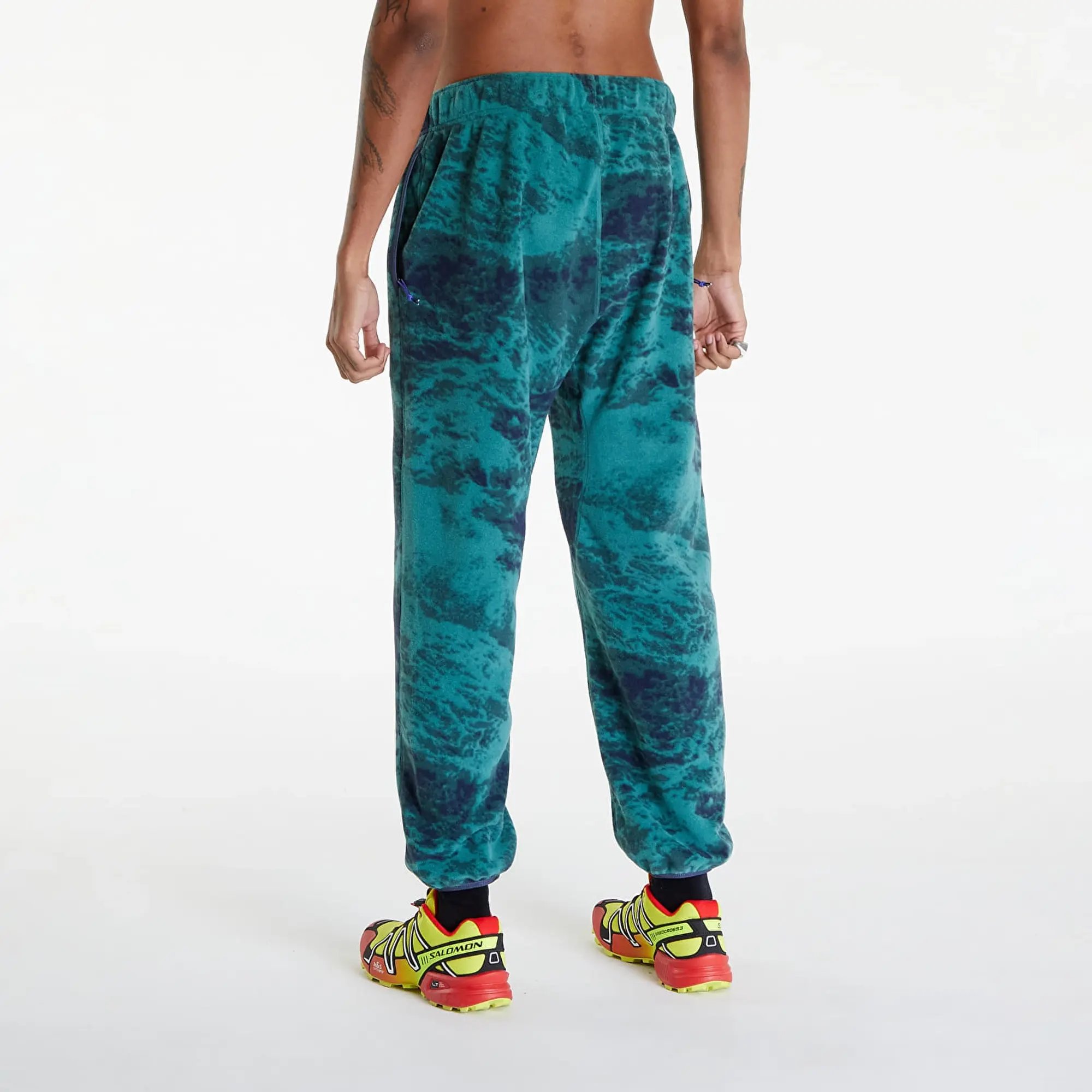 Sweatpants Nike Acg Wolf Tree Men s Allover Print Pants Bicoastal Thunder Blue Summit White S FN2432 361 FOOTY.COM