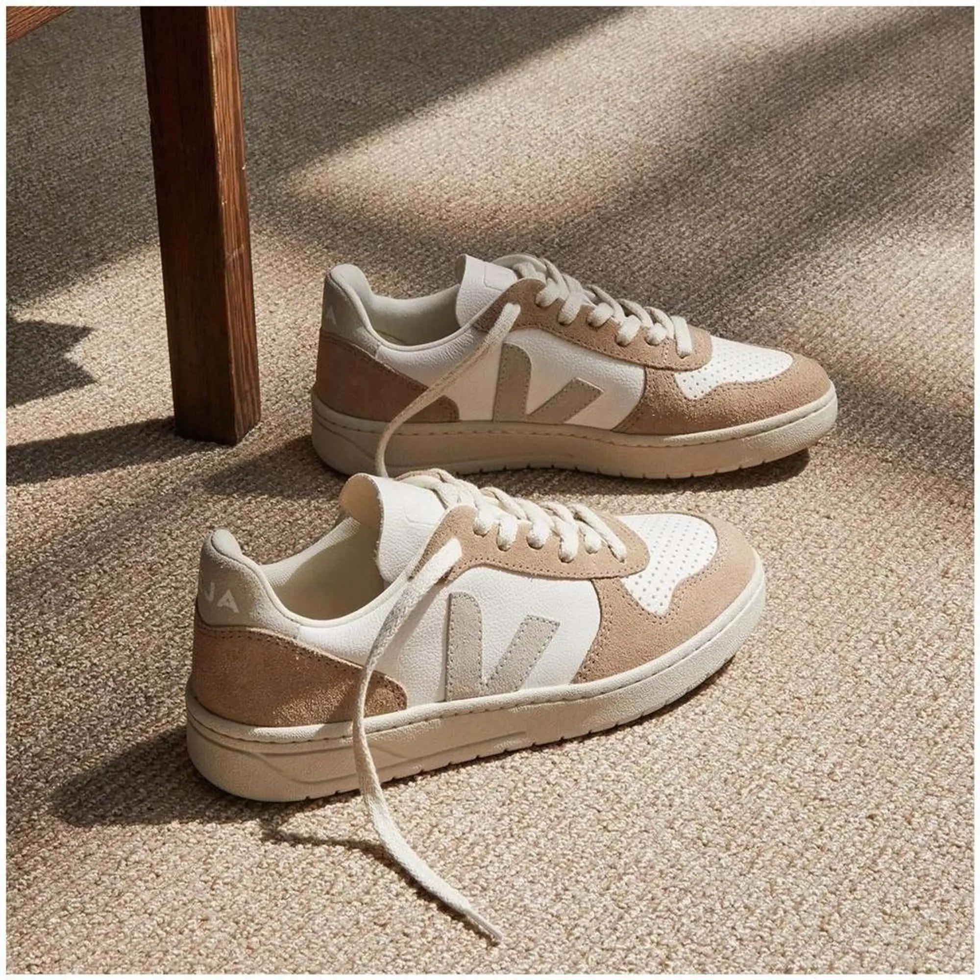 Veja WMNS V-10 Chromefree Leather