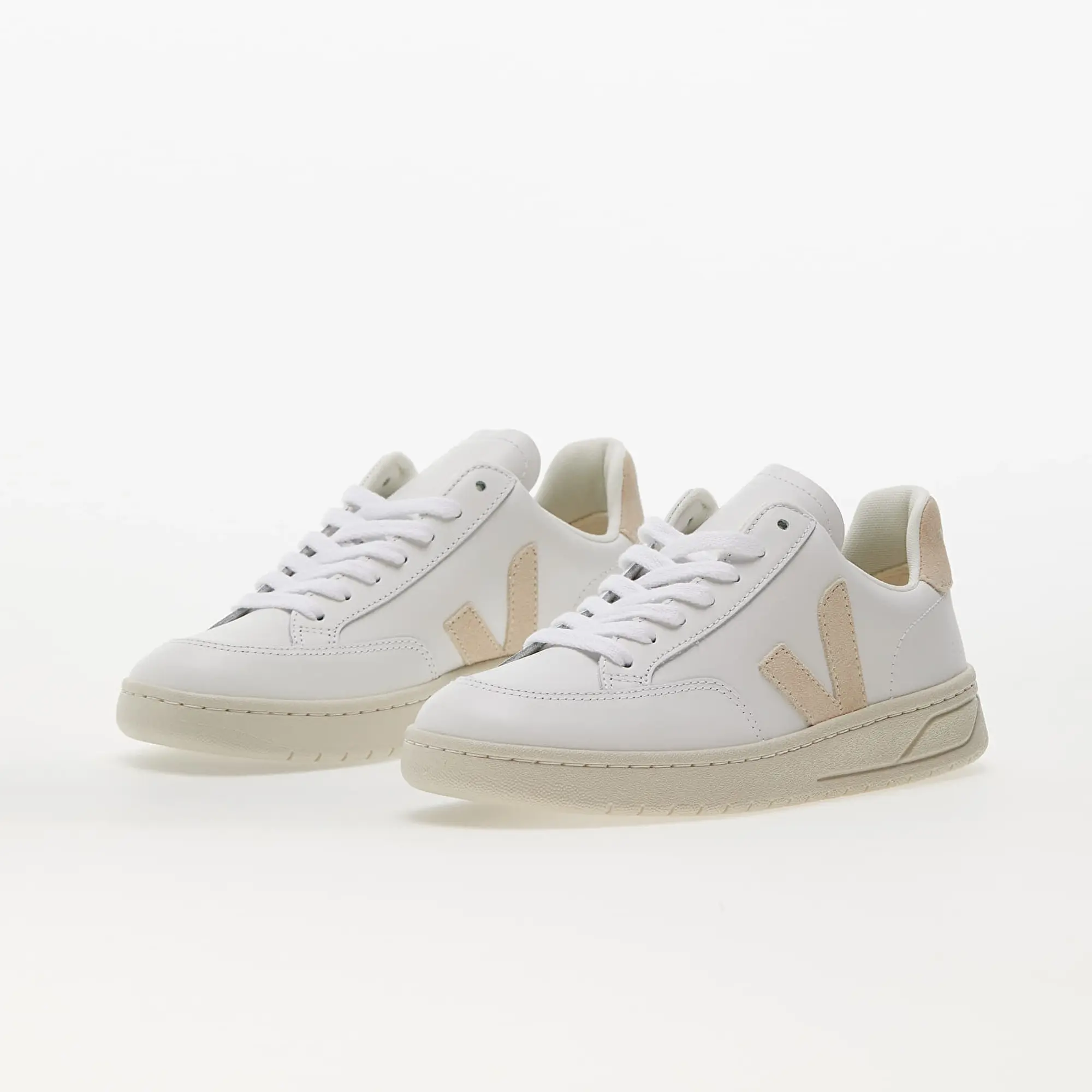 Veja Women's V-12 Leather Trainers