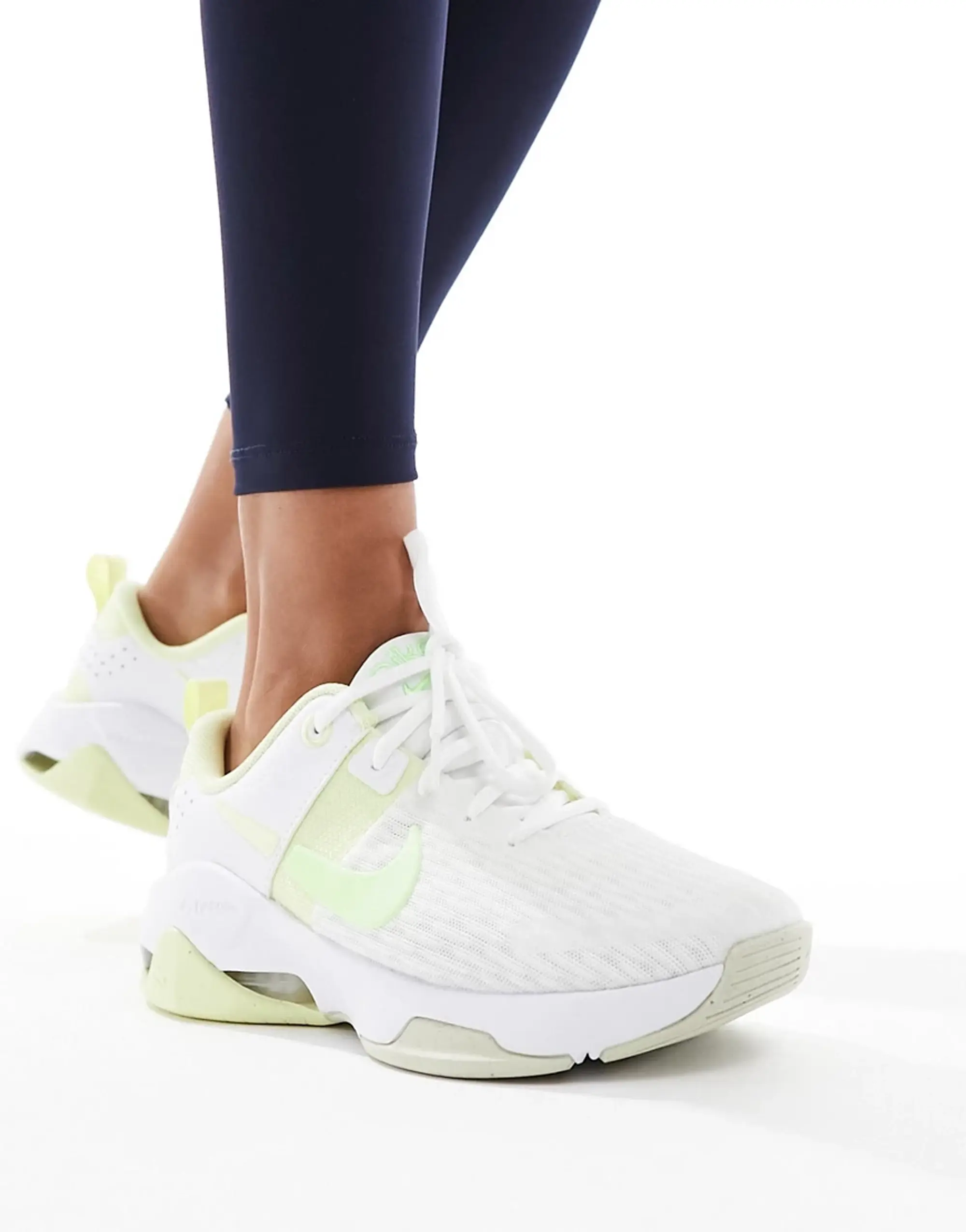 Nike training air max bella trainers in white best sale