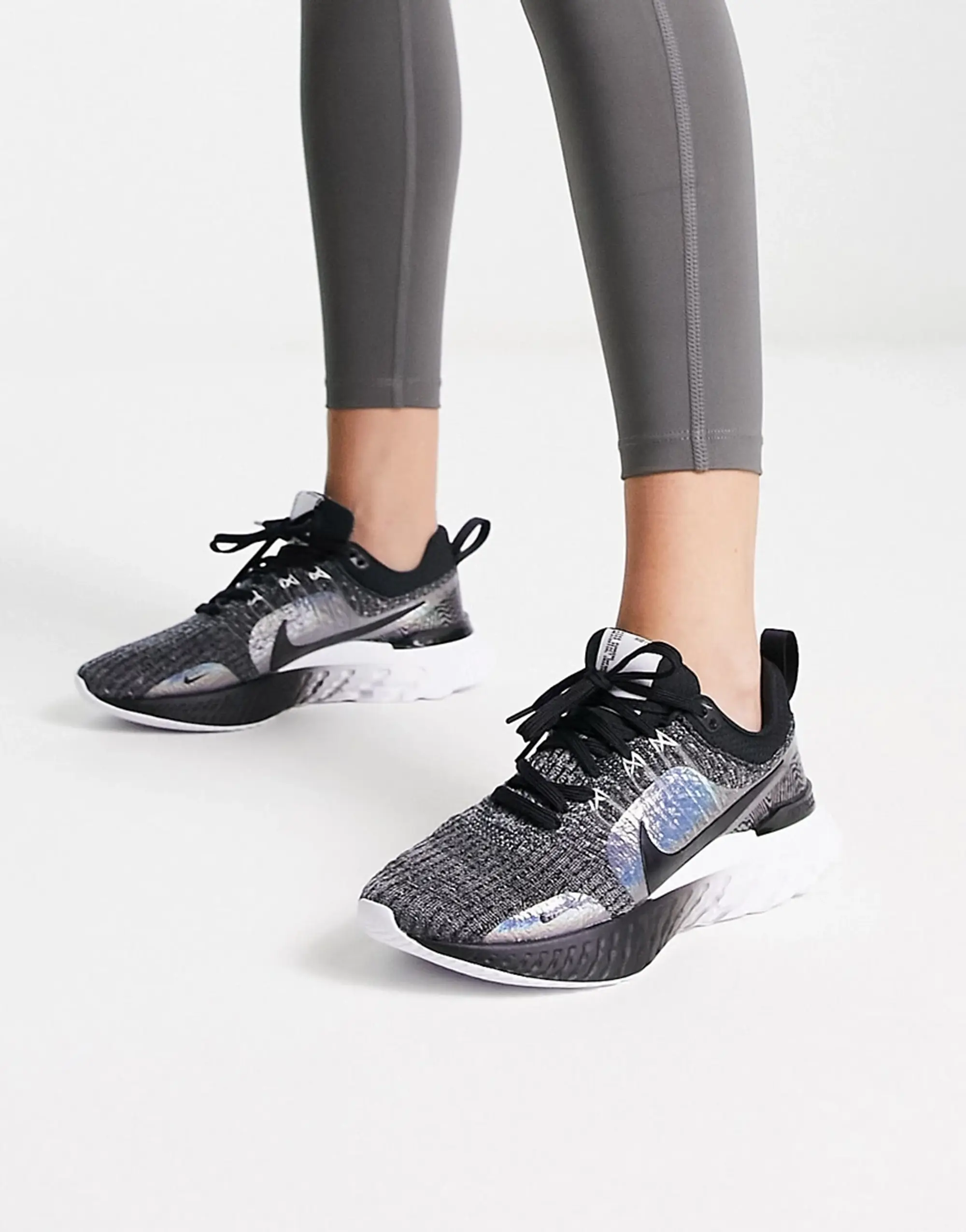 Nike Womens Infinity Run FK 3