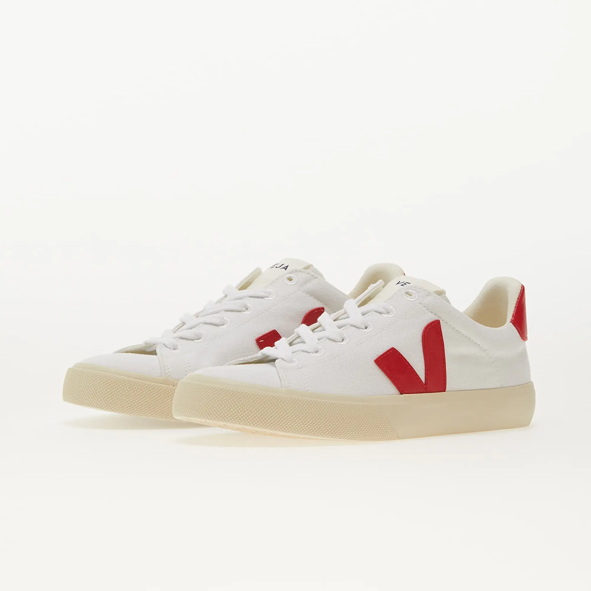 Veja  CAMPO CANVAS  women's Shoes (Trainers) in White