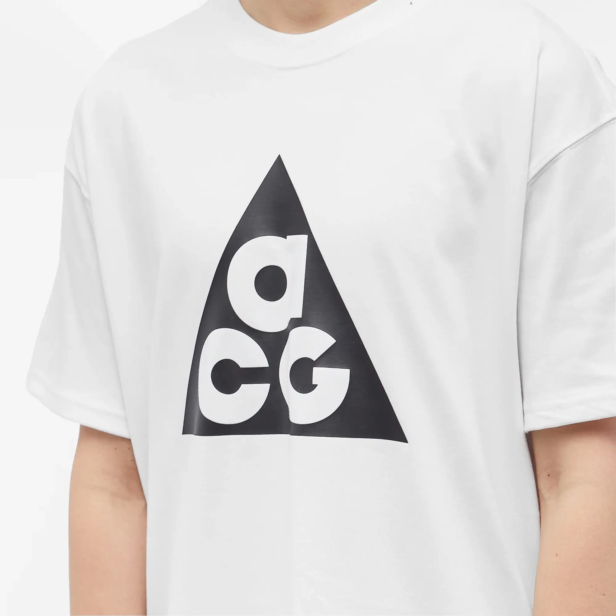 Nike Acg Short-Sleeve T-Shirt Men Shortsleeves White