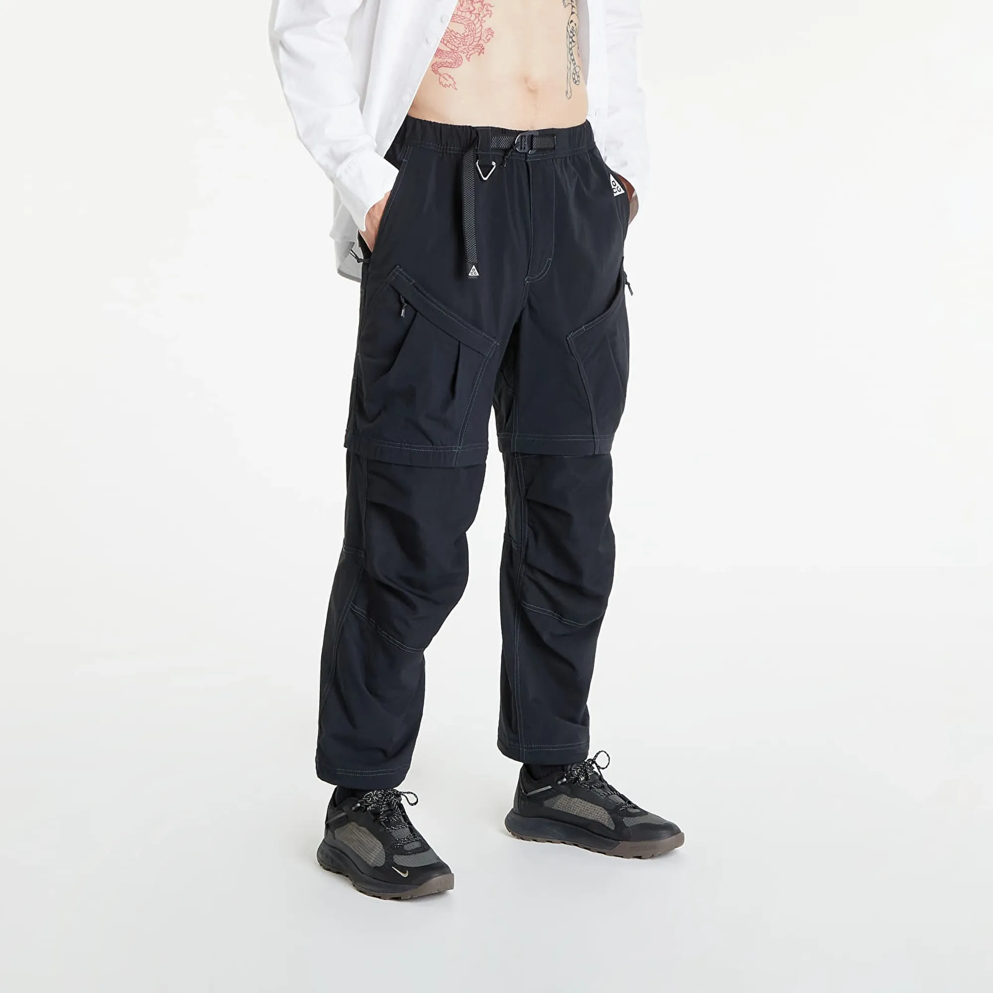 Nike ACG ブラックカーゴパンツ NIKE ACG(ナイキエーシージー) cropped