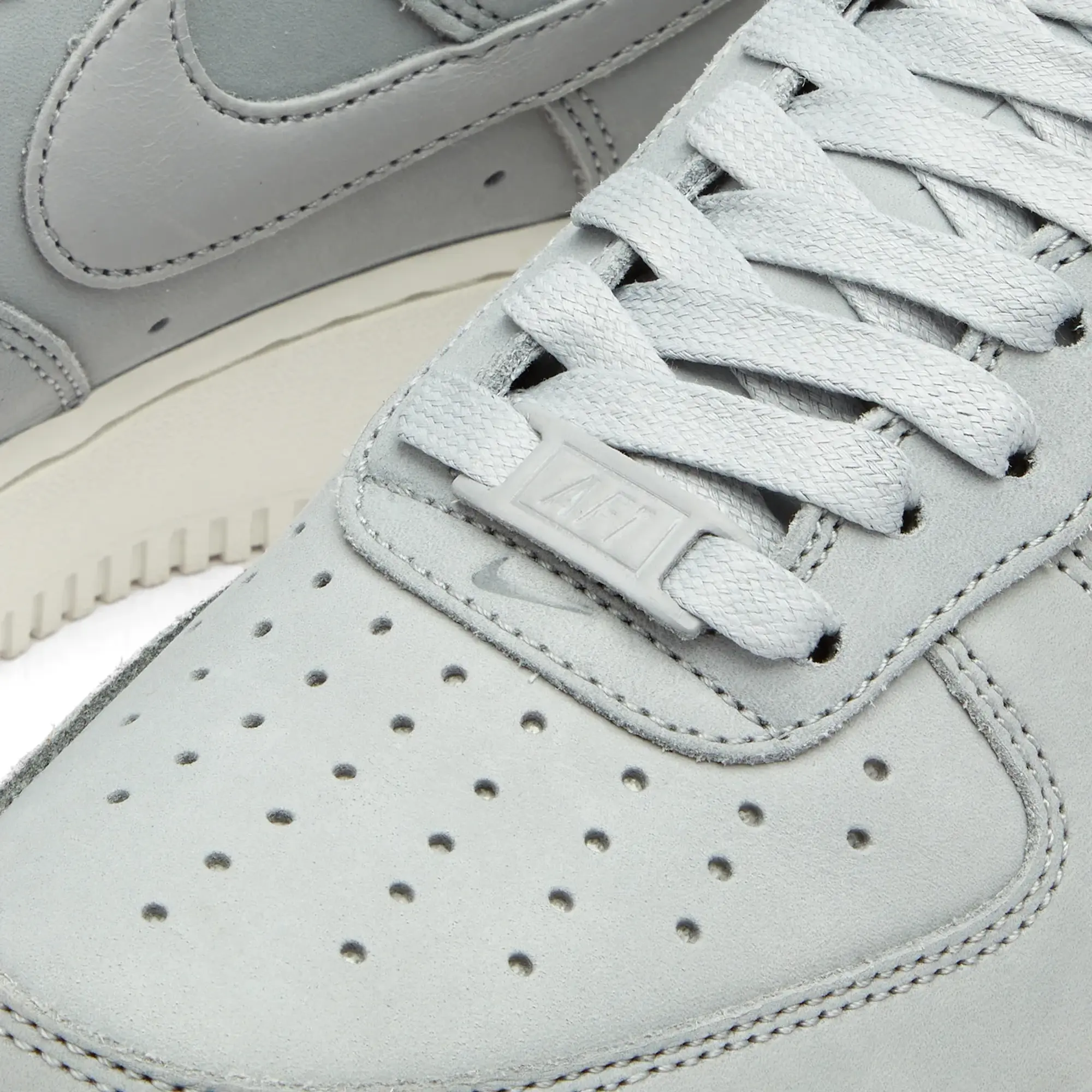Nike Sportswear Womens Air Force 1 07 PRM