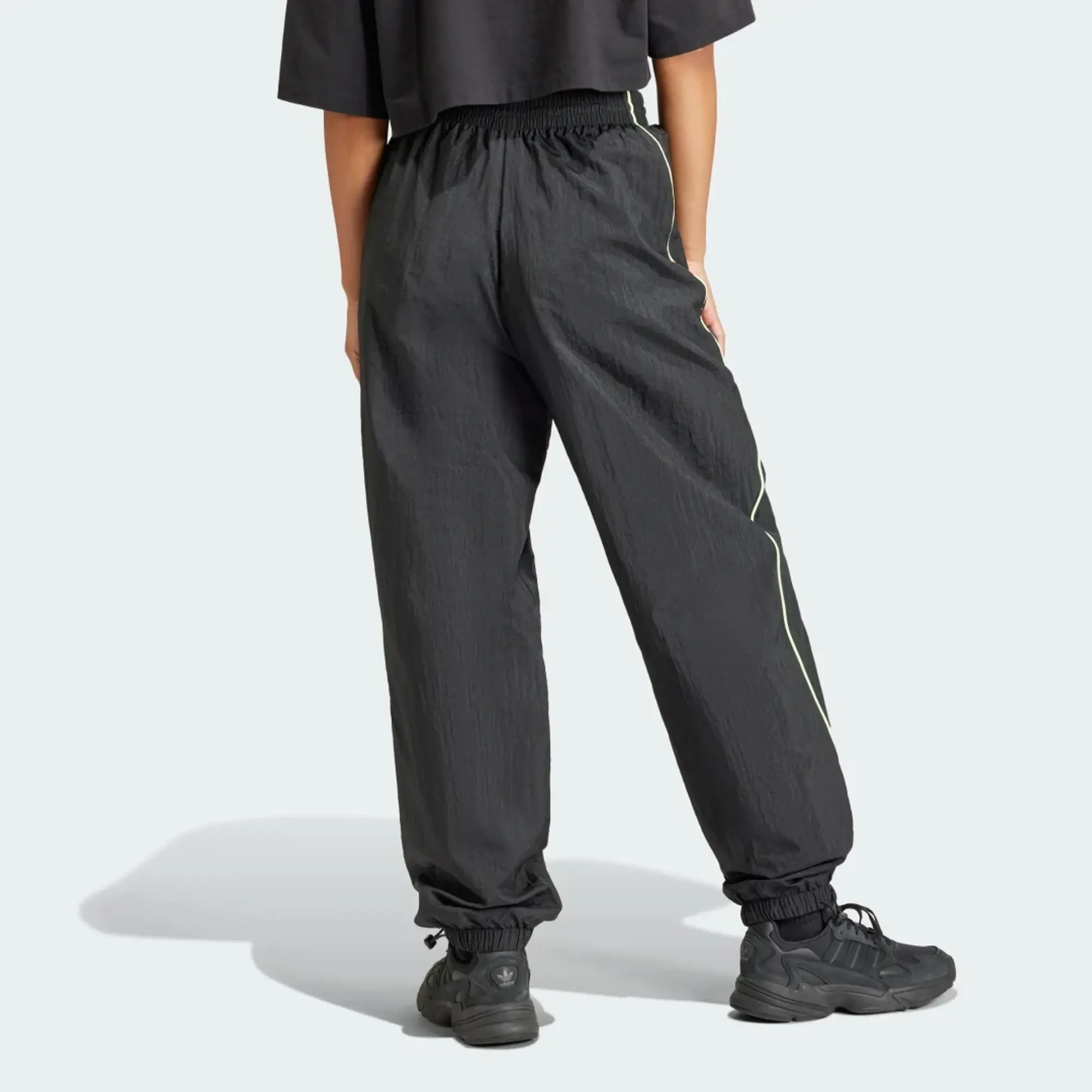 adidas Originals adidas Loose Parachute Trousers