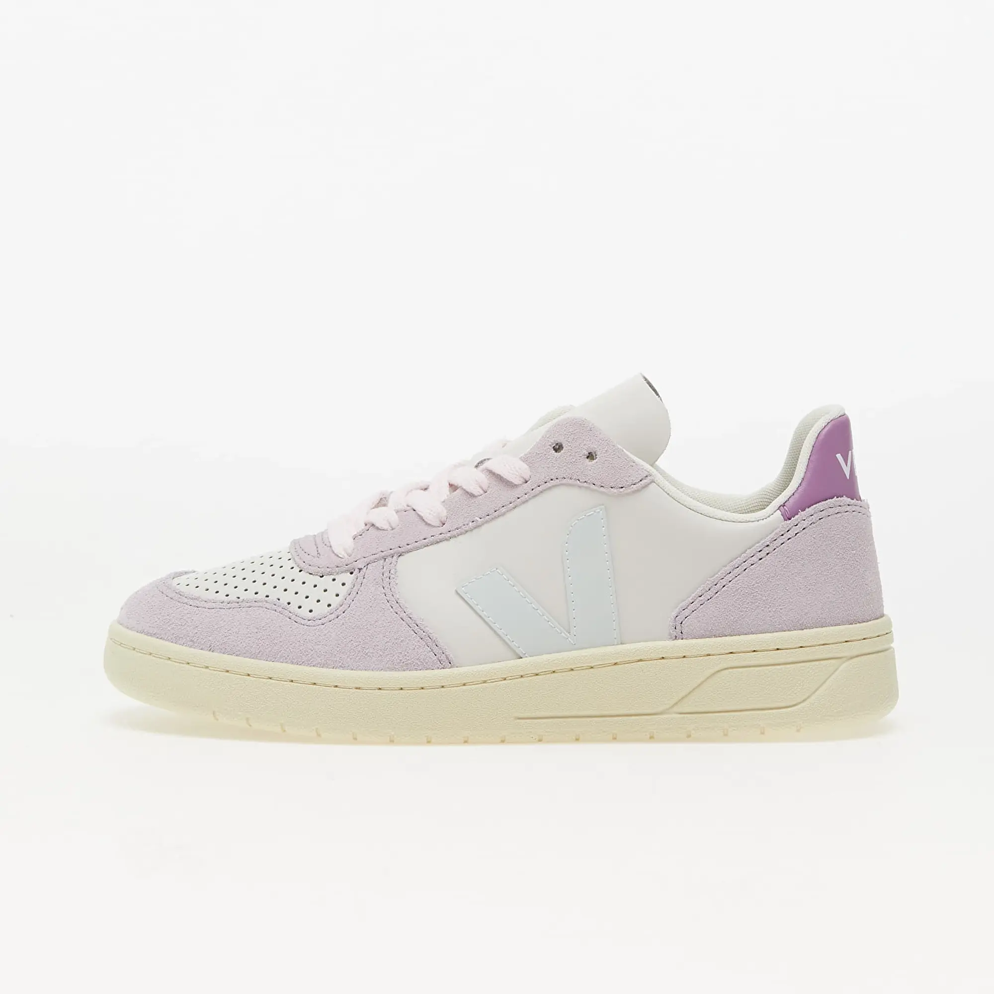 Veja  V-10  women's Shoes (Trainers) in White