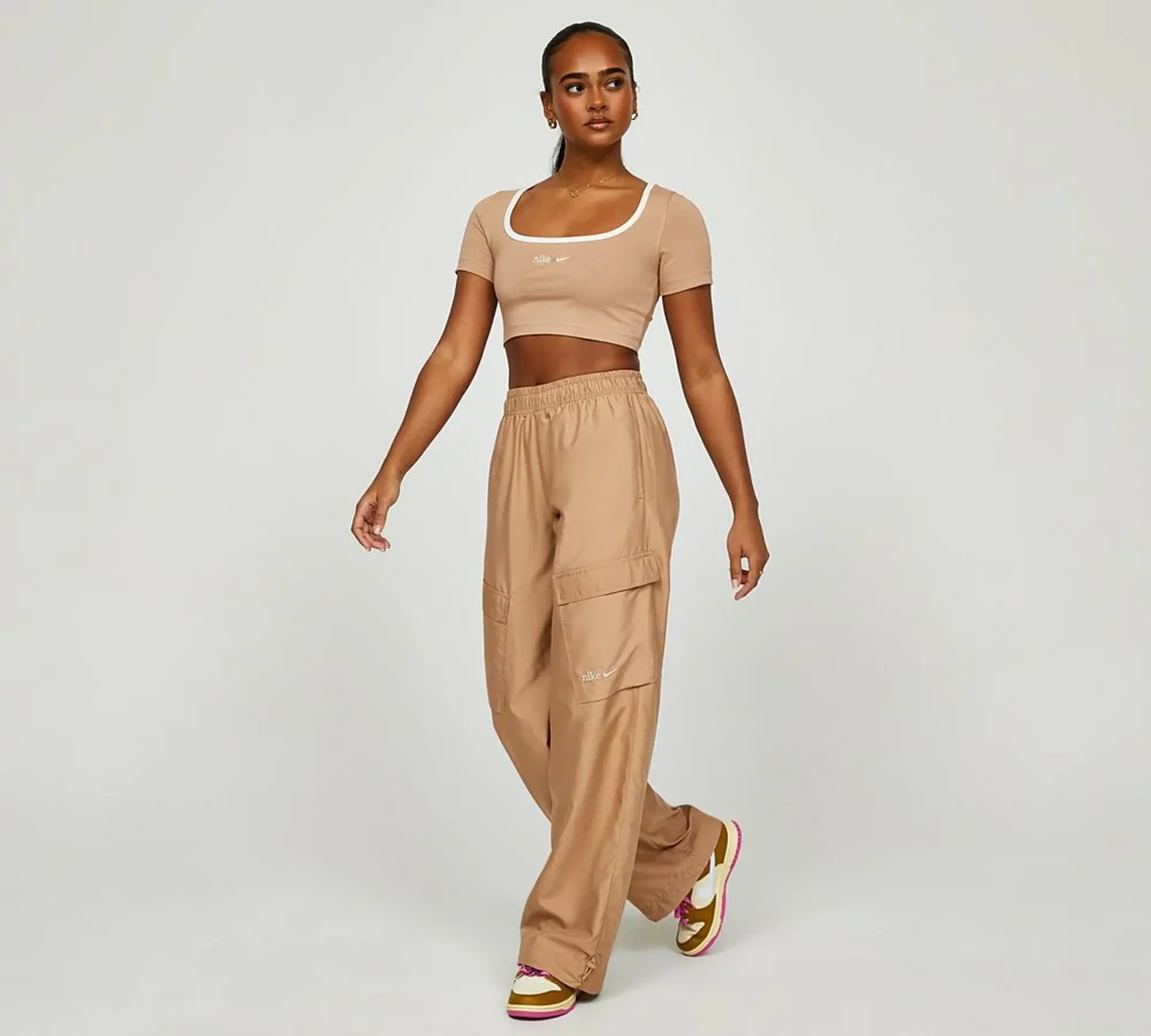 Nike Womens NSW Trend Cargo Woven Pant - Beige - Size XL - Beige