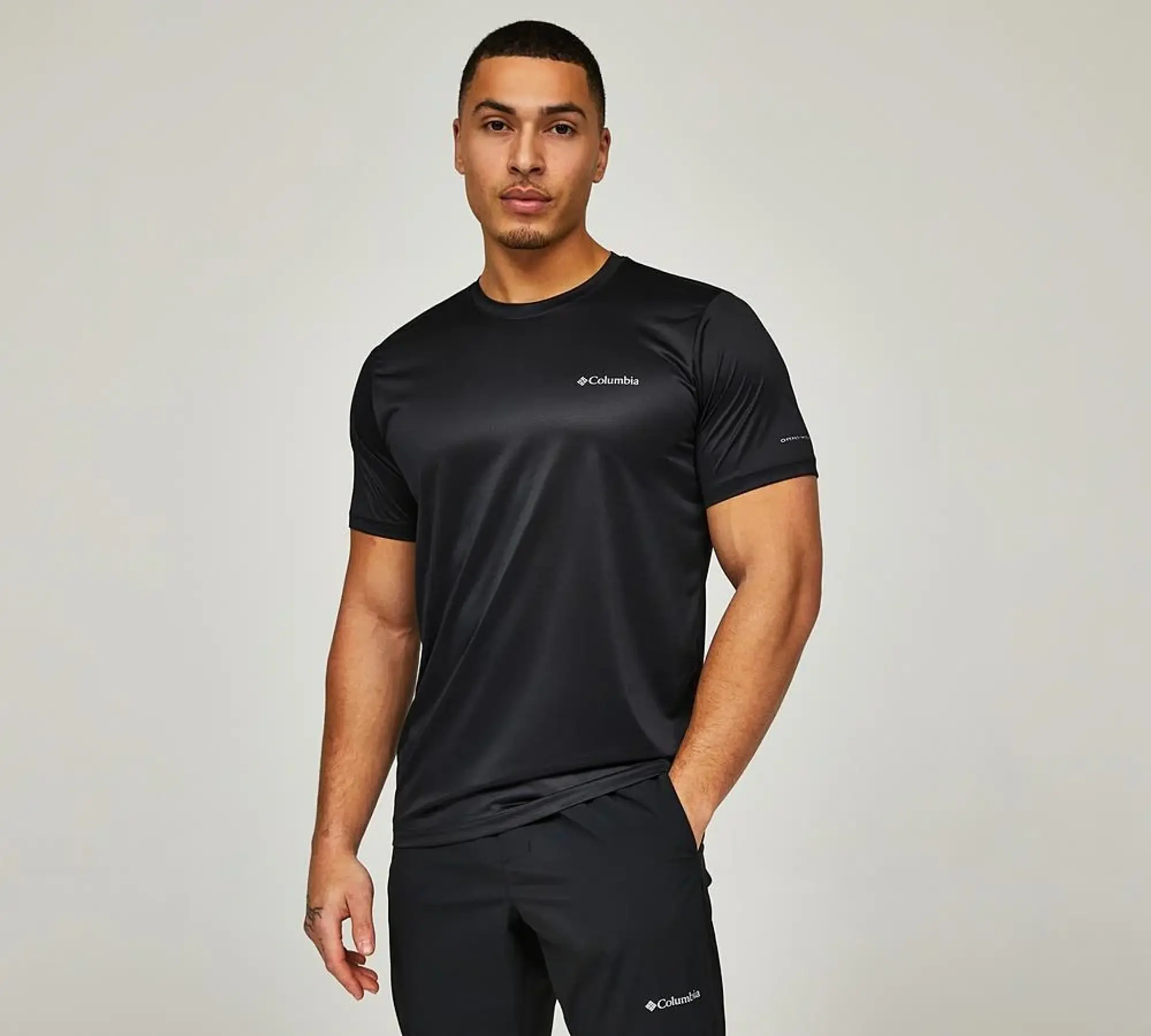 Columbia Hike Crewneck T-Shirt - Black - Size L - Black