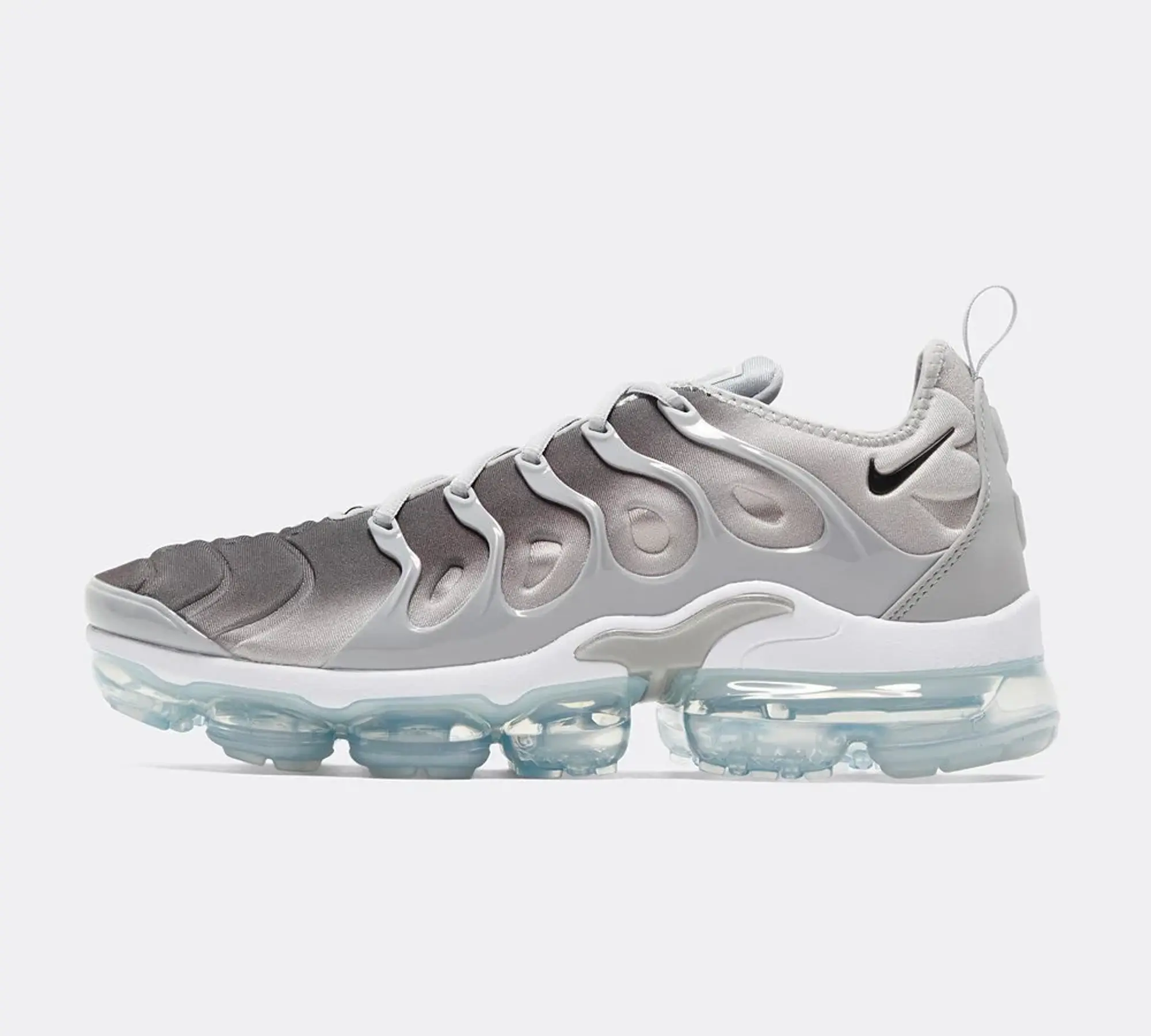 Grey nike air vapormax plus online