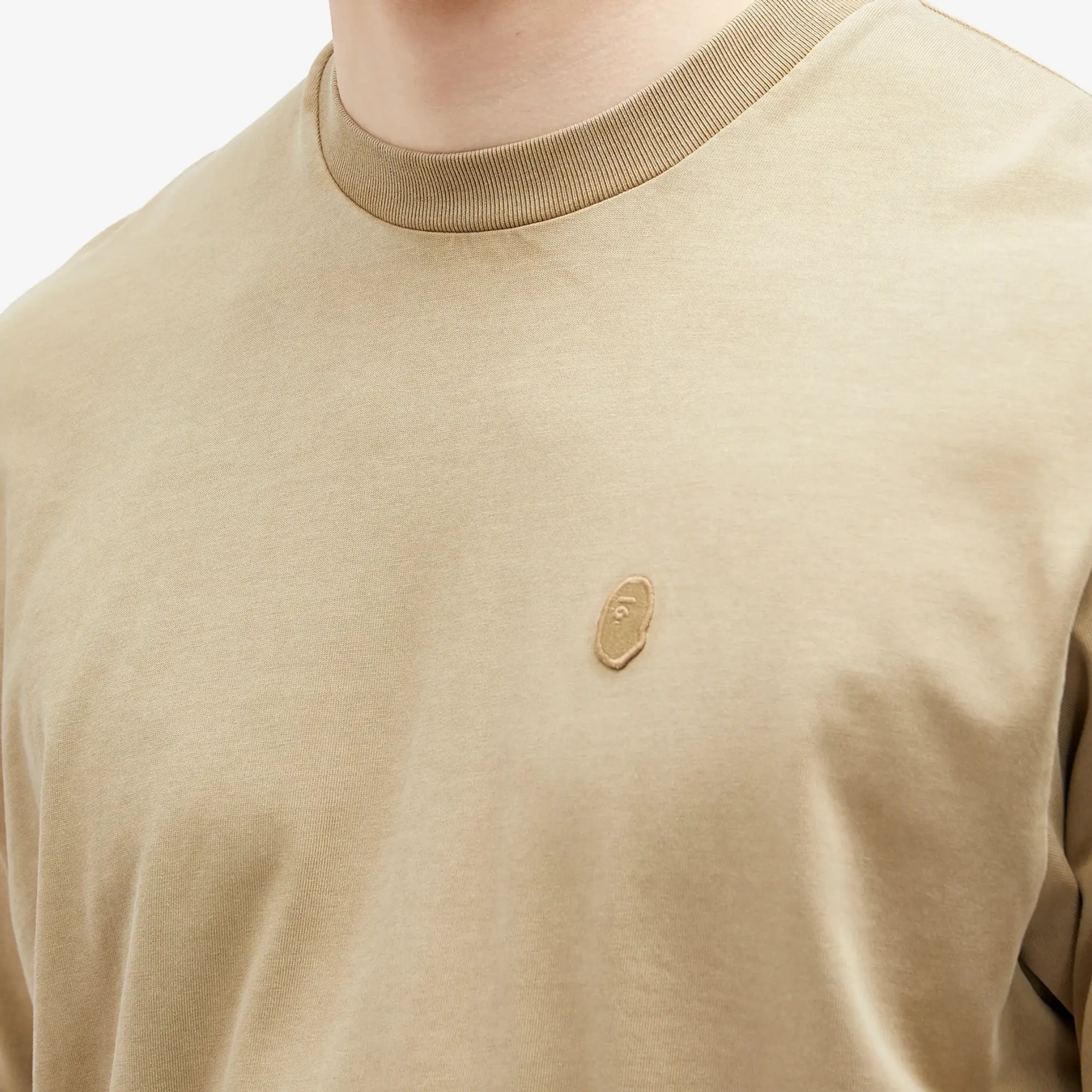 T-Shirt A Bathing Ape Ape Head One Point Garment Dyed Pocket Relaxed Fit Tee Beige S